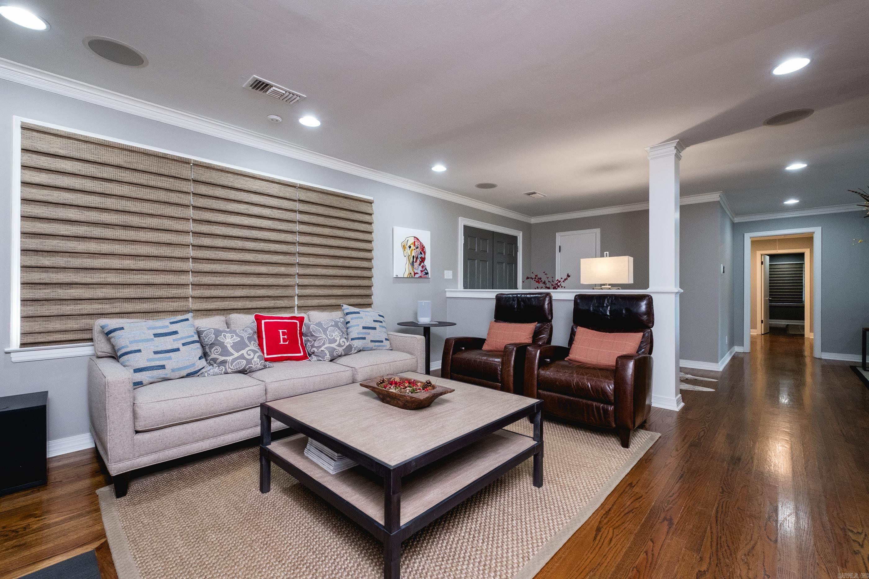 KINGWOOD PLACE - Residential