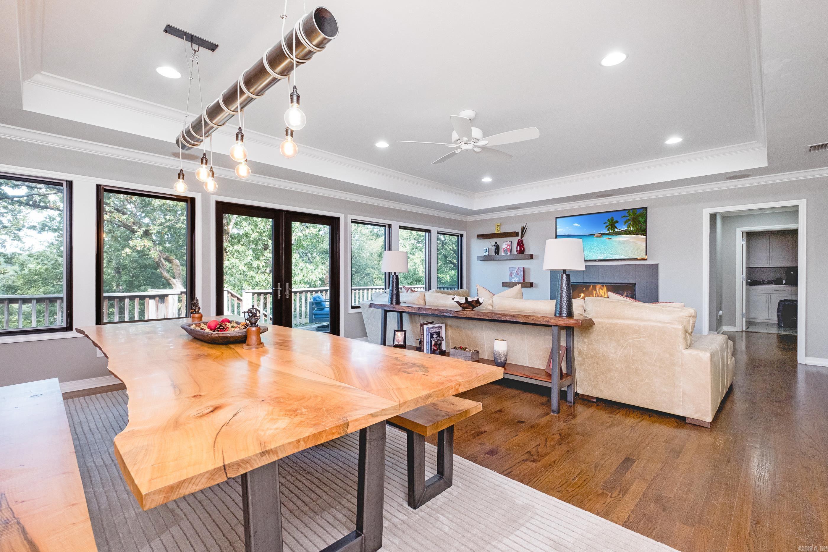 KINGWOOD PLACE - Residential