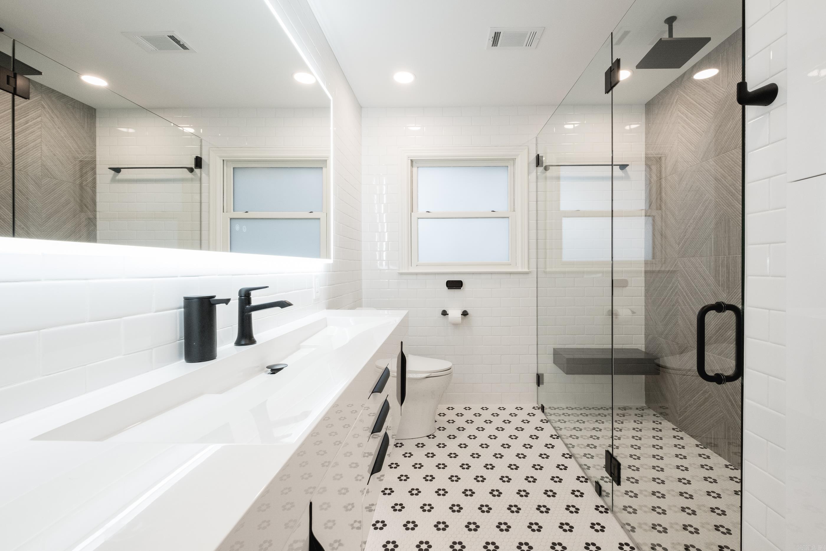 KINGWOOD PLACE - Residential