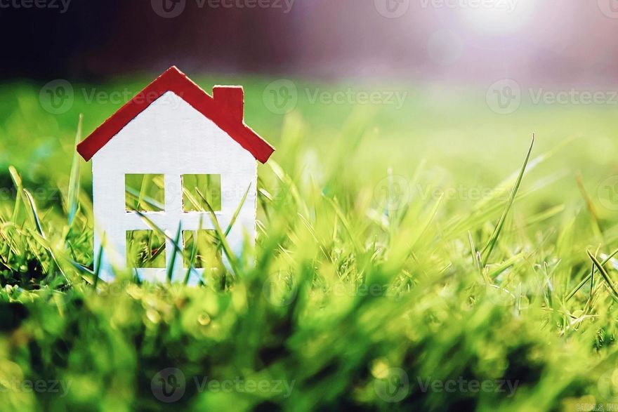 Beautiful Level lot in an established subdivision.  Build your dream home here!!