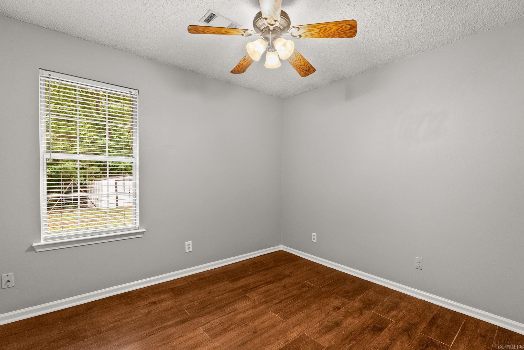 MAGNOLIA POINT - Residential