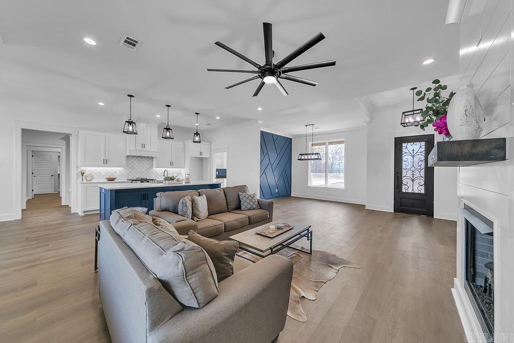 GREYSTONE - Residential