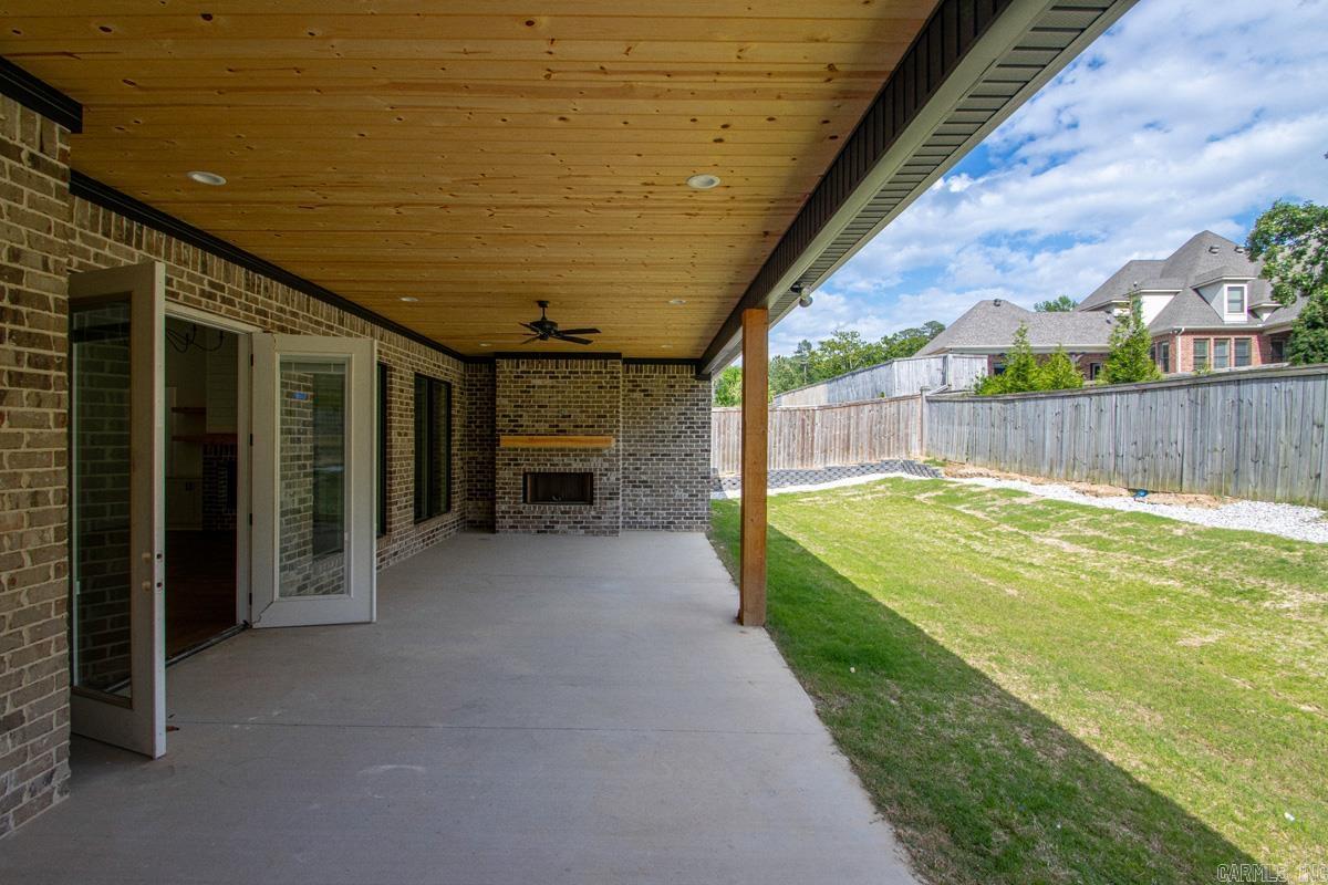 ARLINGTON PARK - Residential