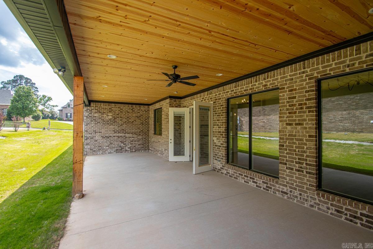 ARLINGTON PARK - Residential