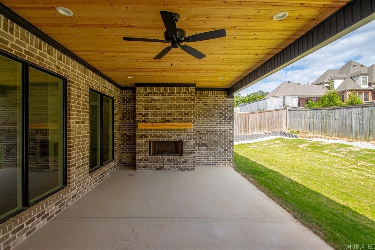 ARLINGTON PARK - Residential
