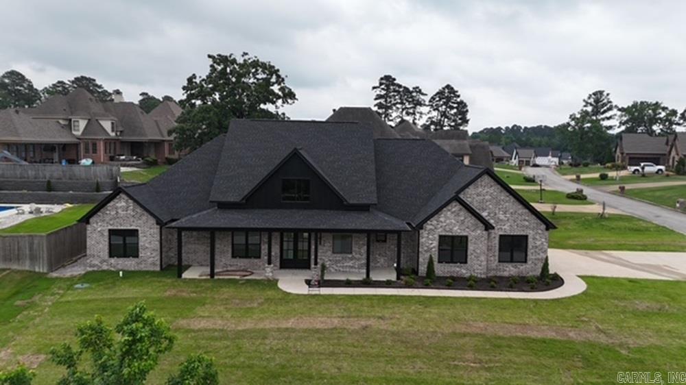 ARLINGTON PARK - Residential