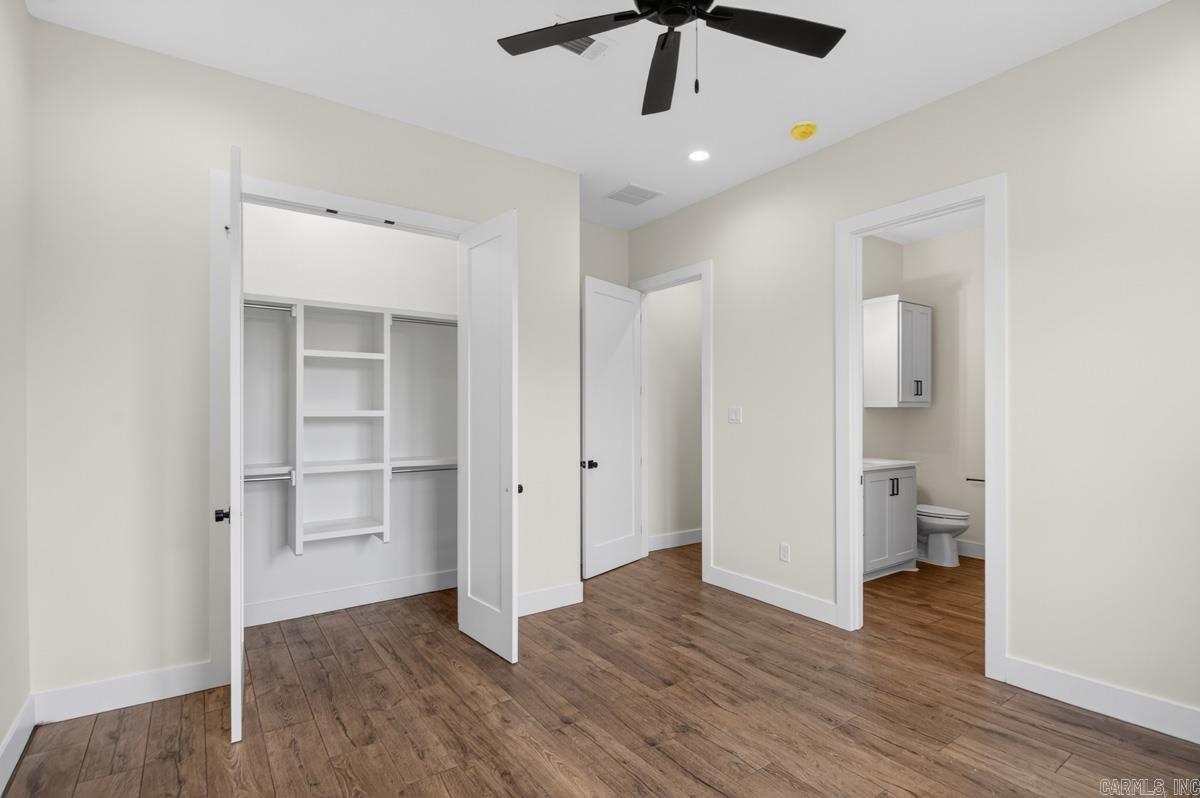 ARLINGTON PARK - Residential