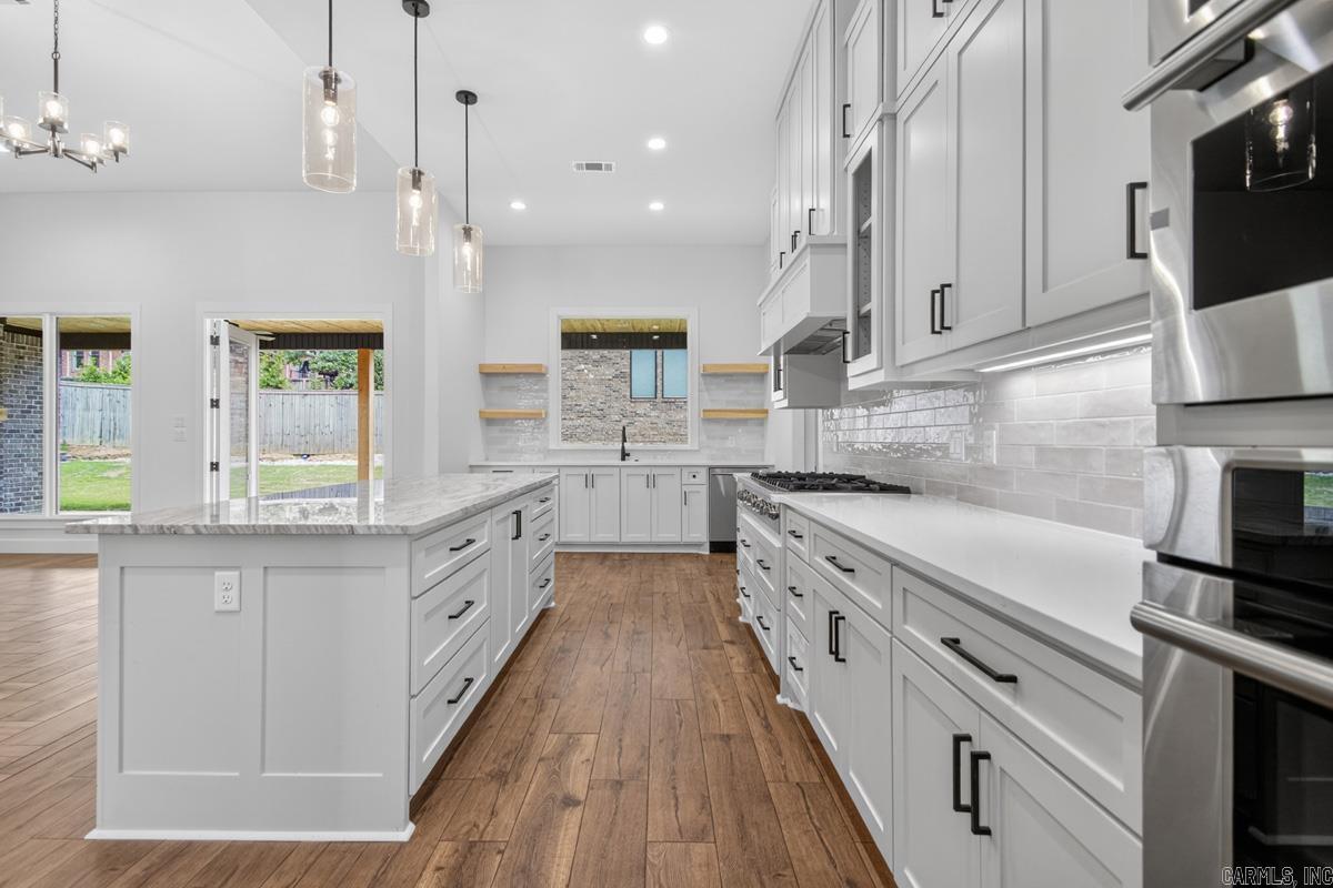 ARLINGTON PARK - Residential