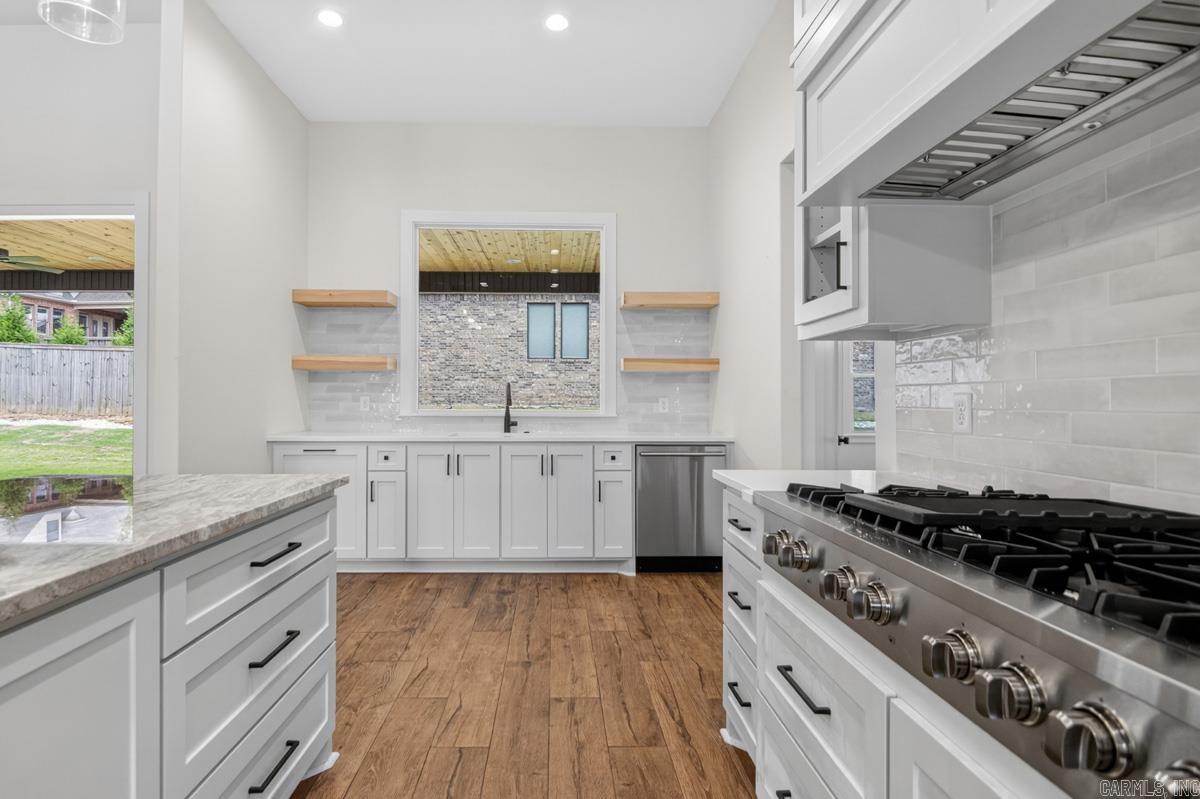 ARLINGTON PARK - Residential