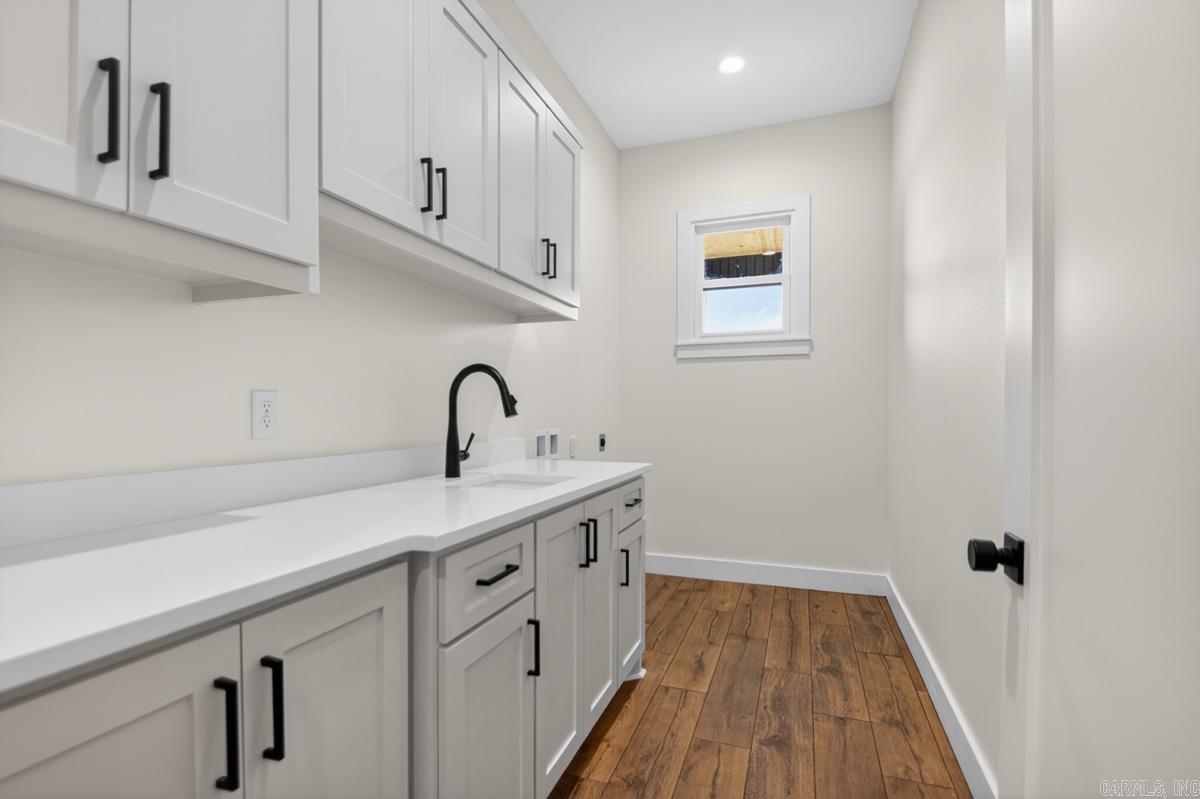 ARLINGTON PARK - Residential