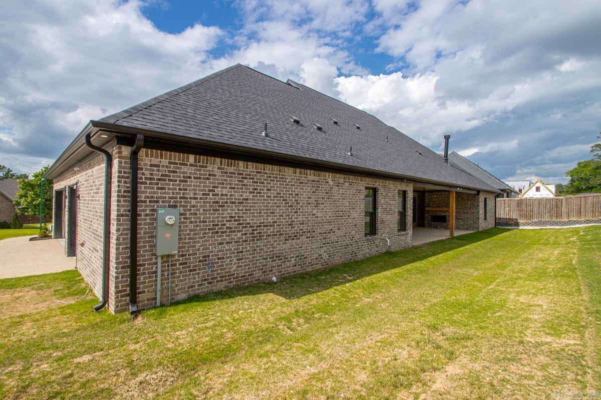 ARLINGTON PARK - Residential