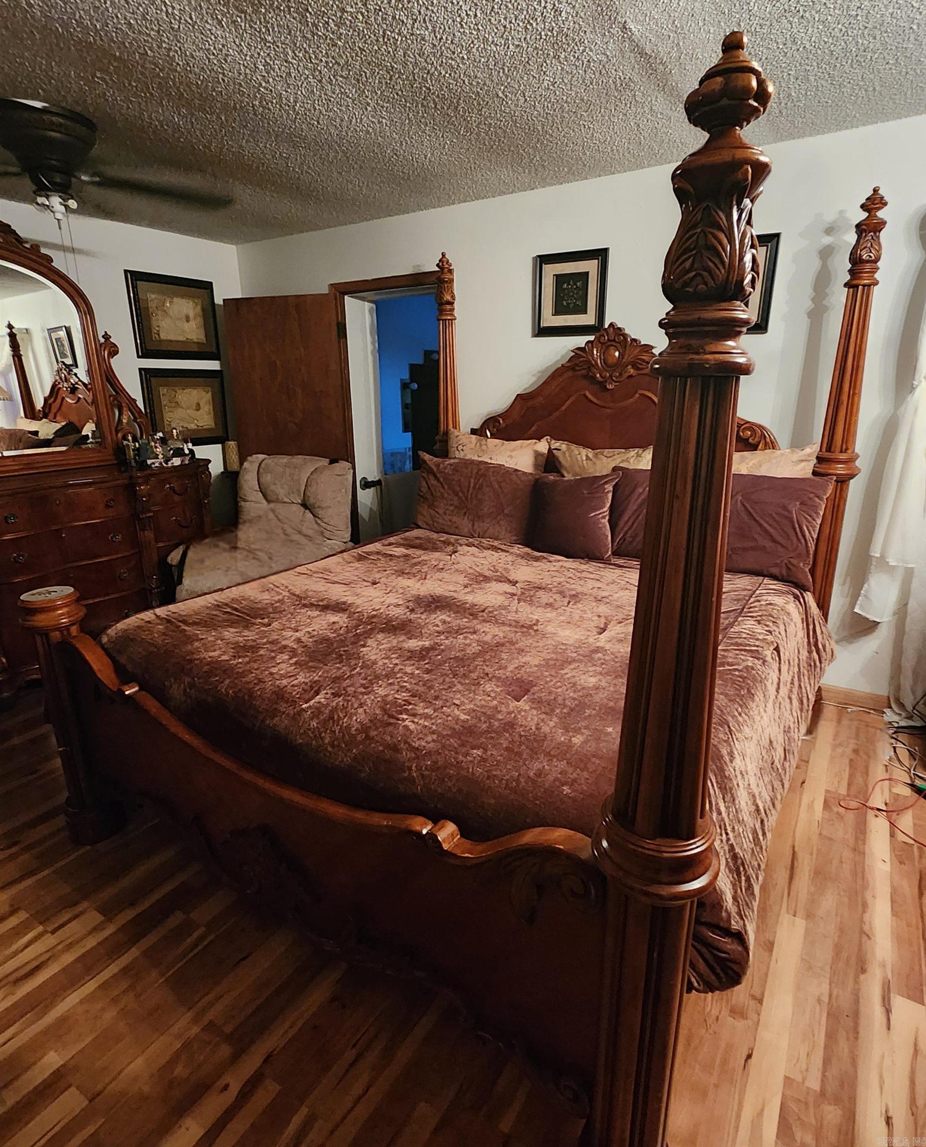 Lund and Hill - Residential