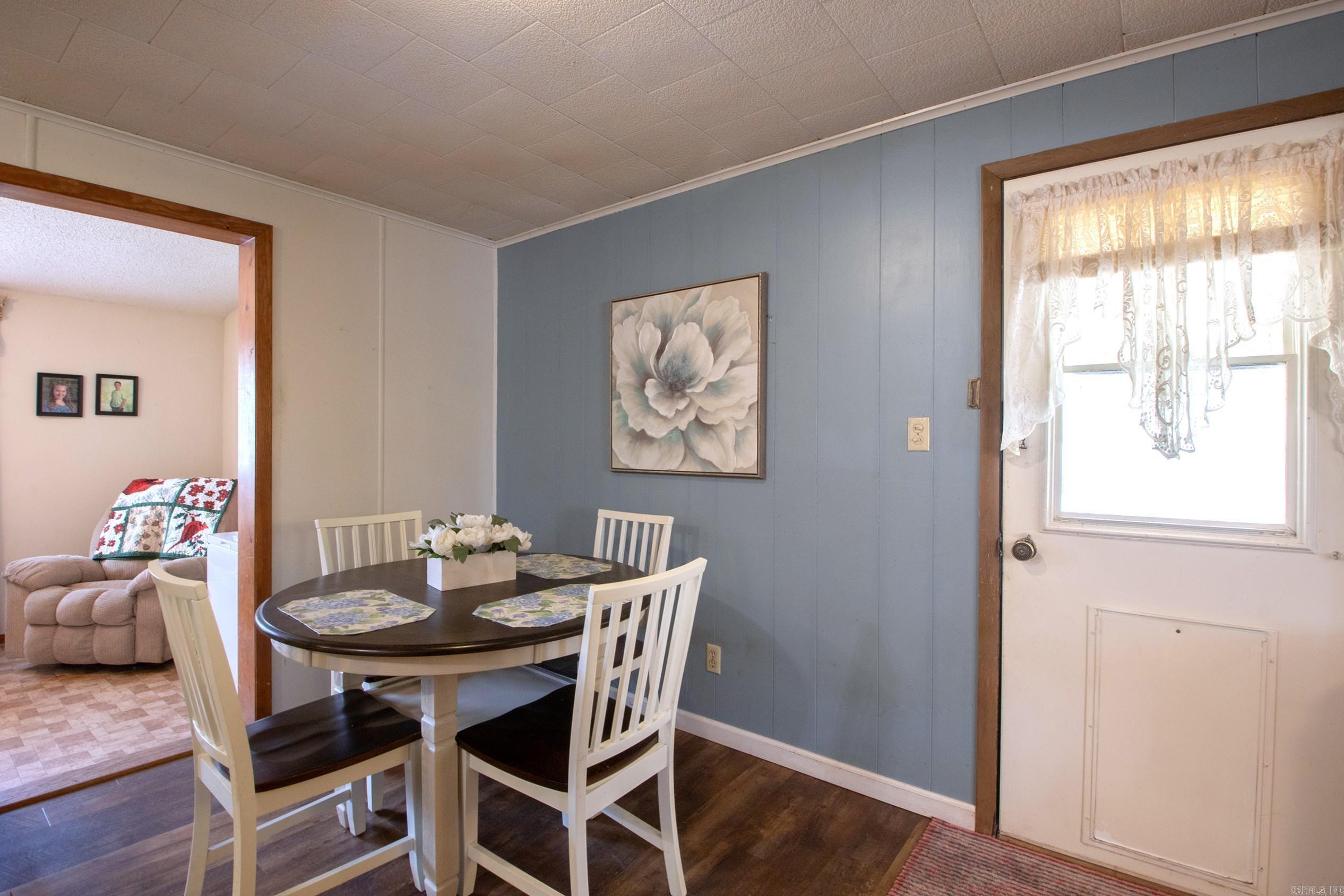 VIMY RIDGE - Residential