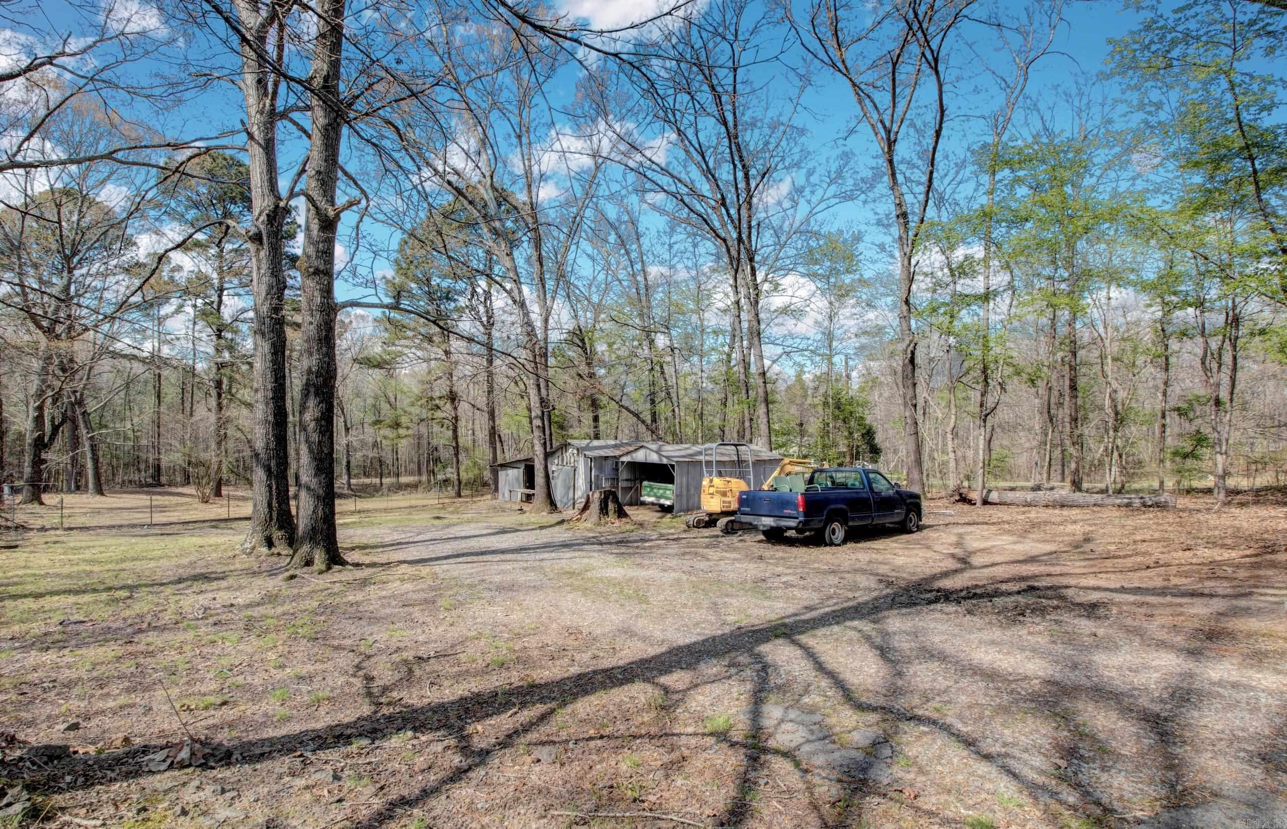 VIMY RIDGE - Residential