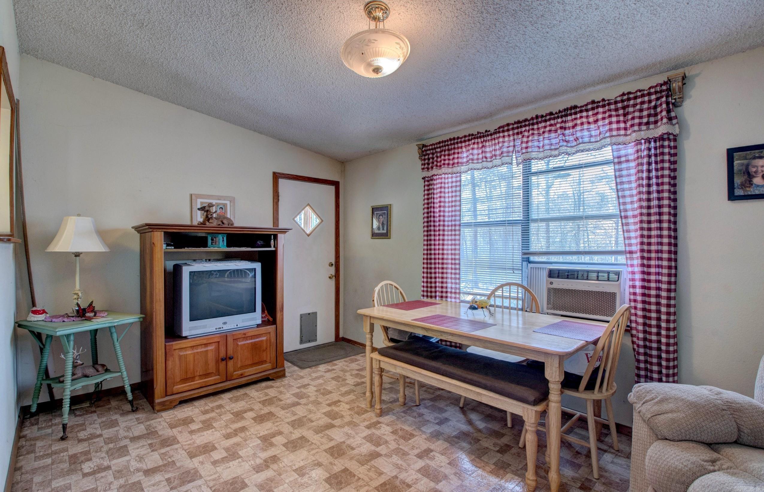 VIMY RIDGE - Residential