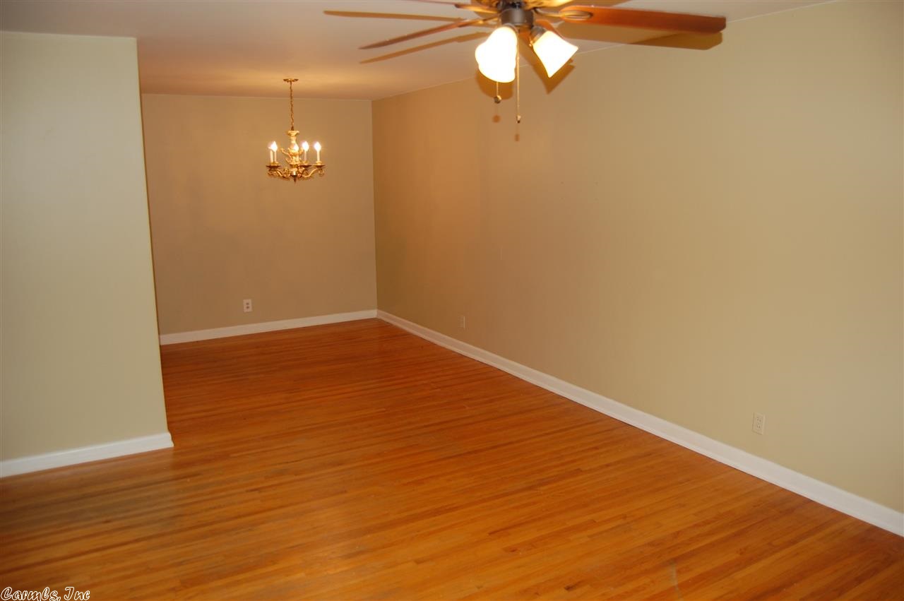 Markham Manor - Residential