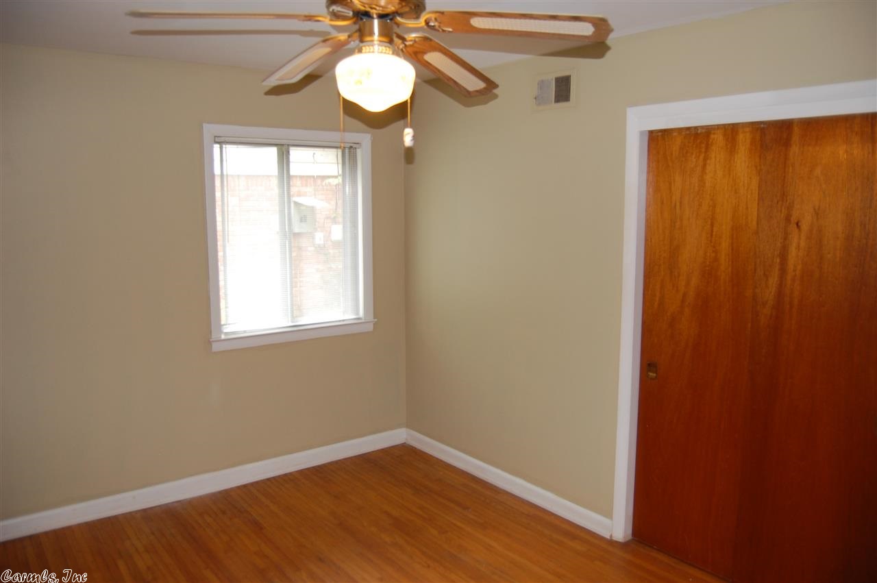 Markham Manor - Residential