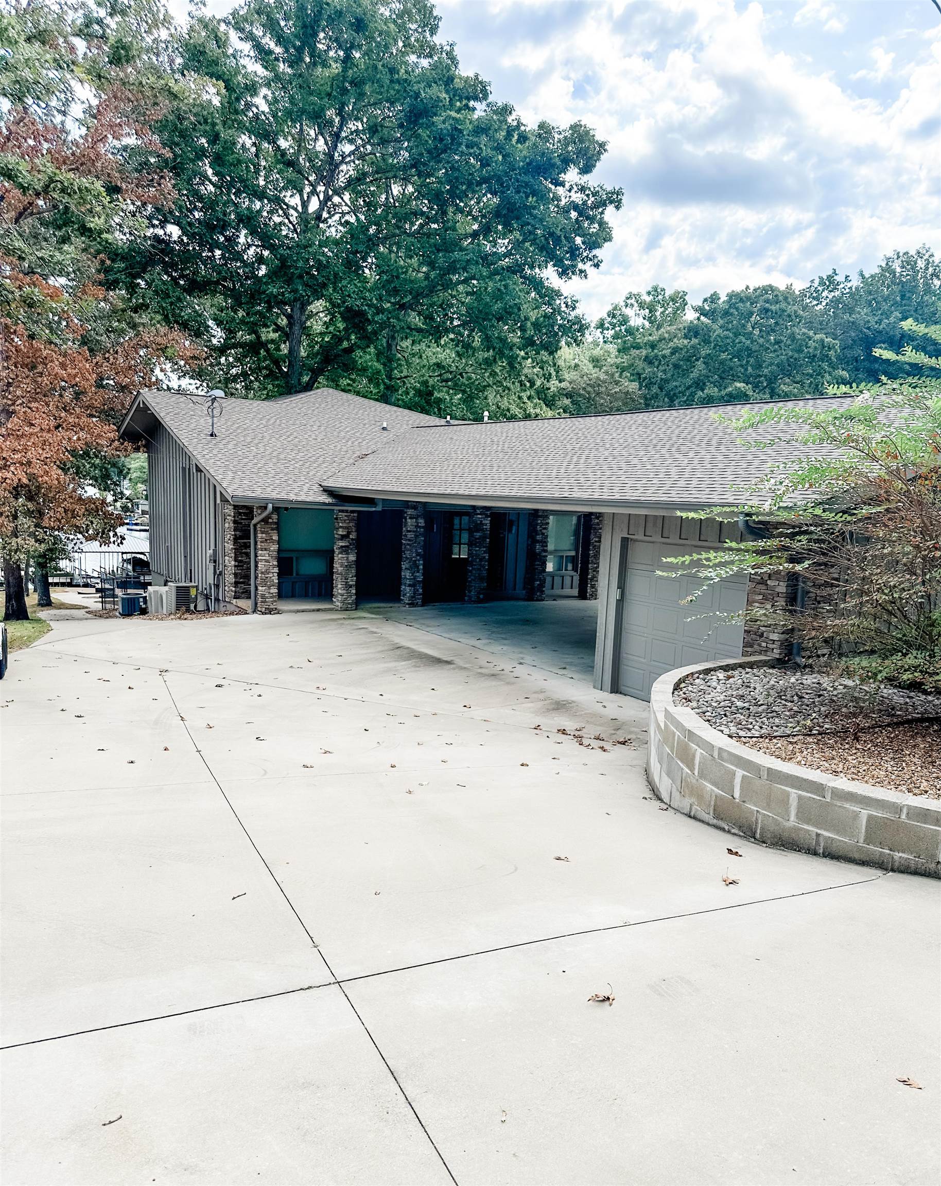 Stunning Newly Remodeled Lakefront Home on Lake Thunderbird! This beautiful 3-bedroom, 2-bathroom home offers breathtaking views and direct access to the water with a 2-slip boat dock. Enjoy modern updates throughout, including a spacious open-concept living area, sleek kitchen, and plenty of storage space. The large deck and private backyard are perfect for outdoor entertaining or simply relaxing by the lake. Plus, the pictured boat is included with the property, making it even easier to start enjoying the water right away. Located in a peaceful, sought-after neighborhood, this home is an ideal retreat for boating enthusiasts. Don’t miss out on this rare opportunity!