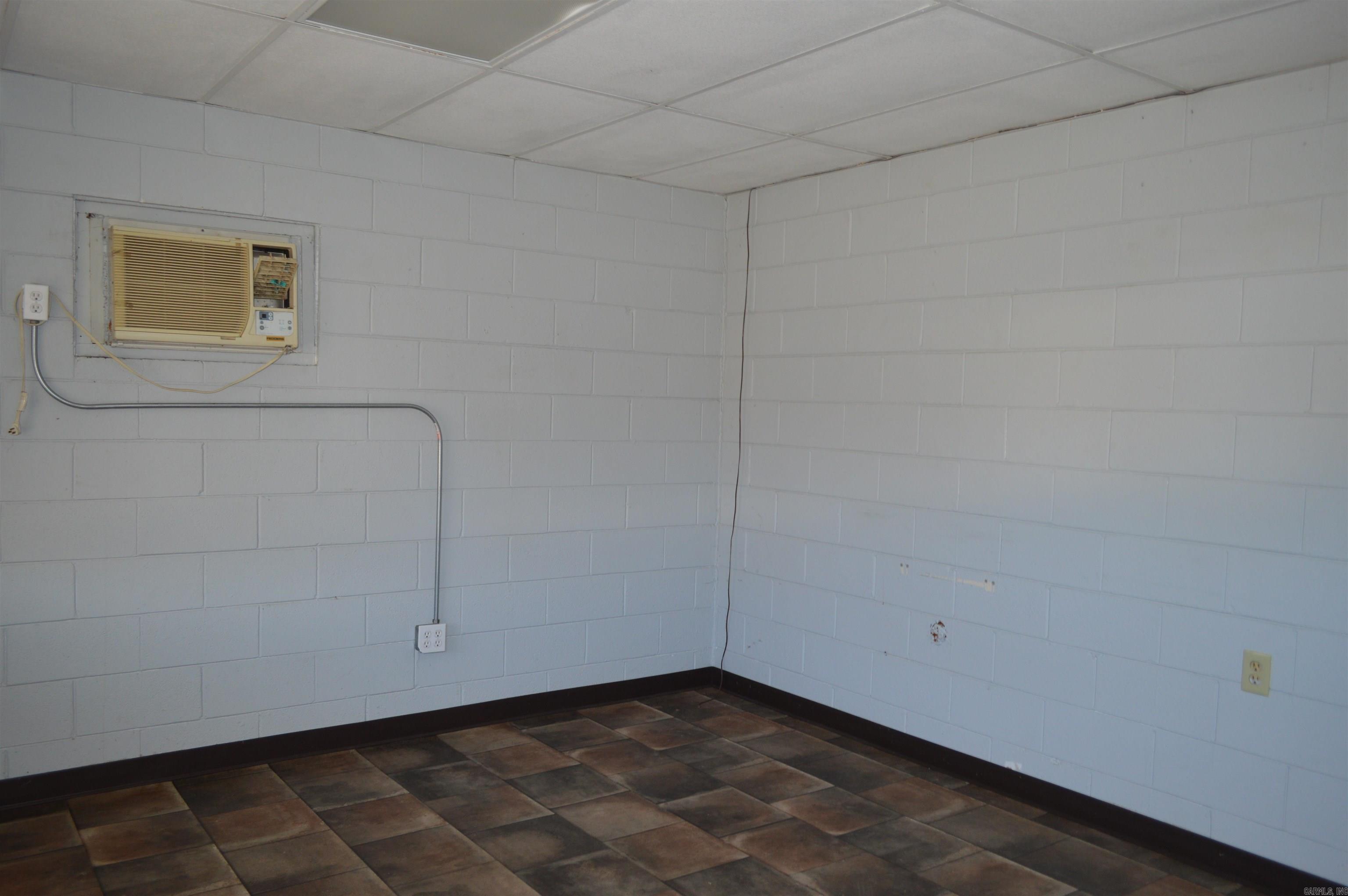 Depot - Commercial Sale