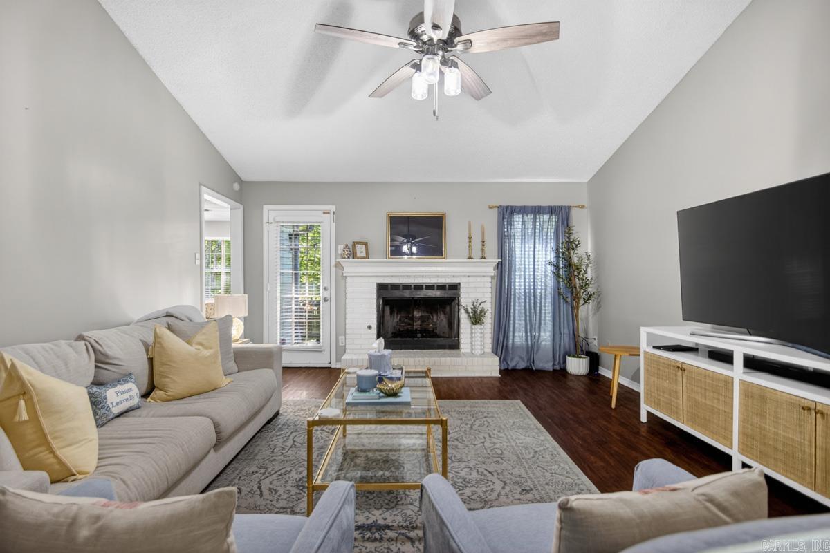 EAGLE POINT - Residential
