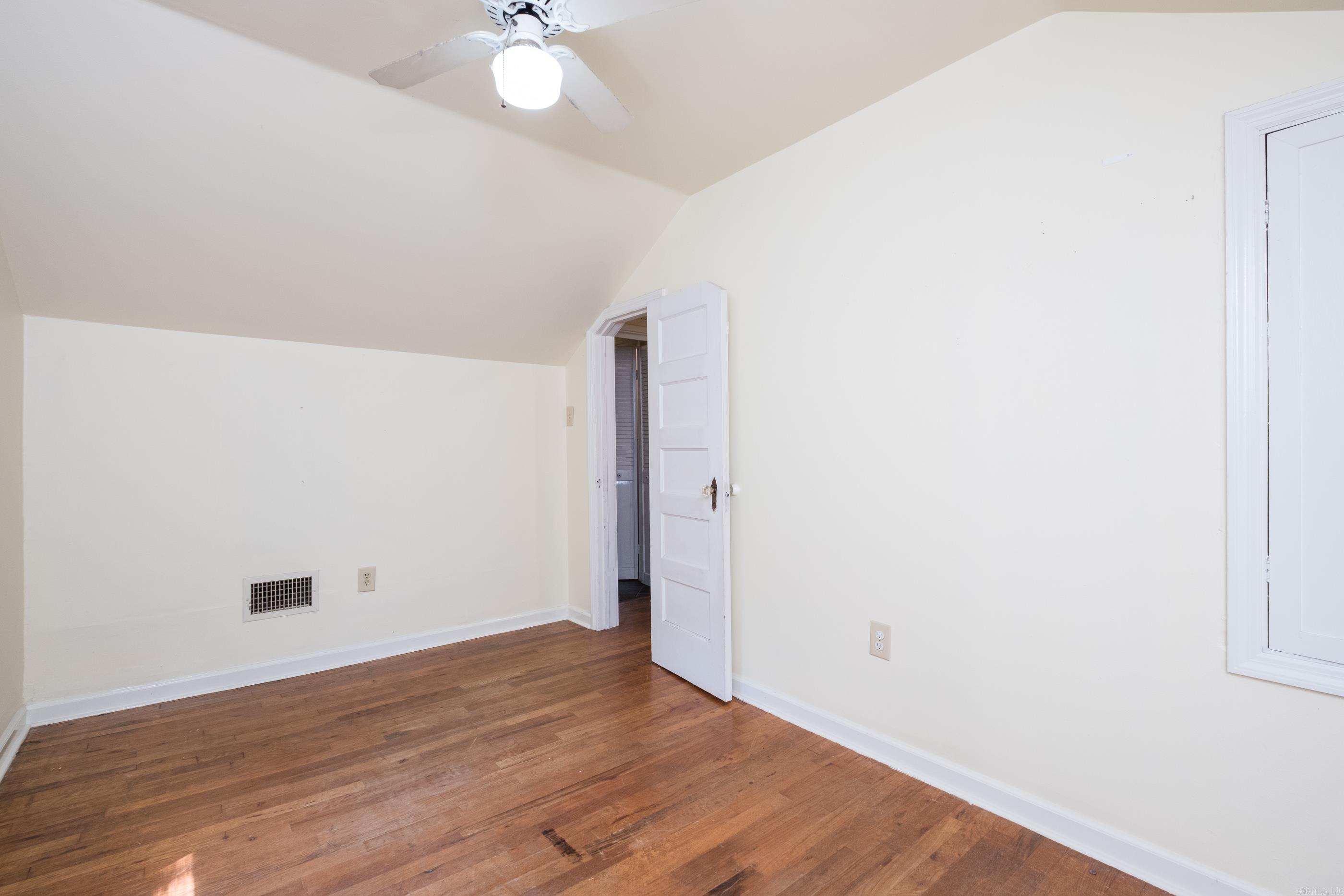 PULASKI HEIGHTS - Residential