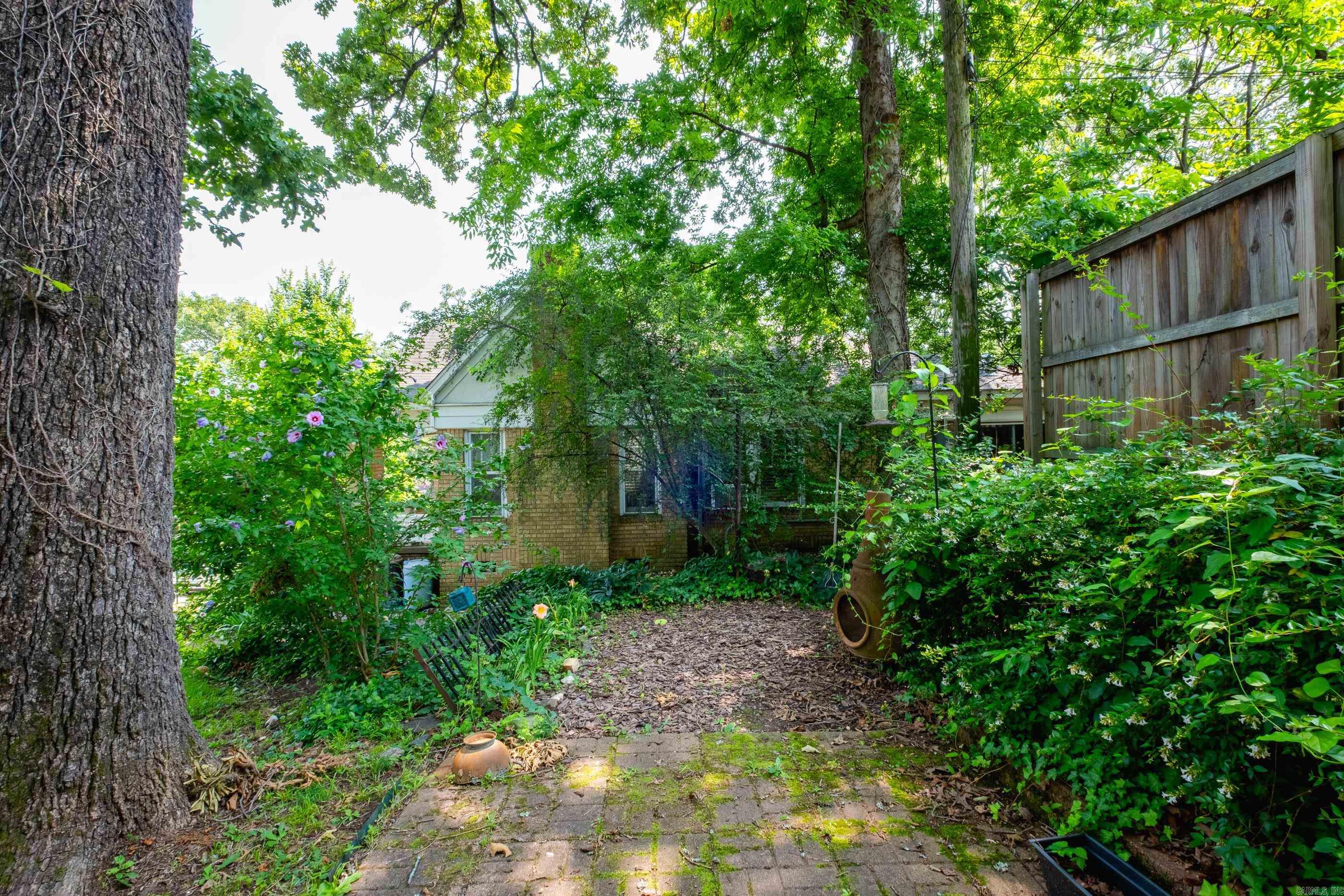 PULASKI HEIGHTS - Residential