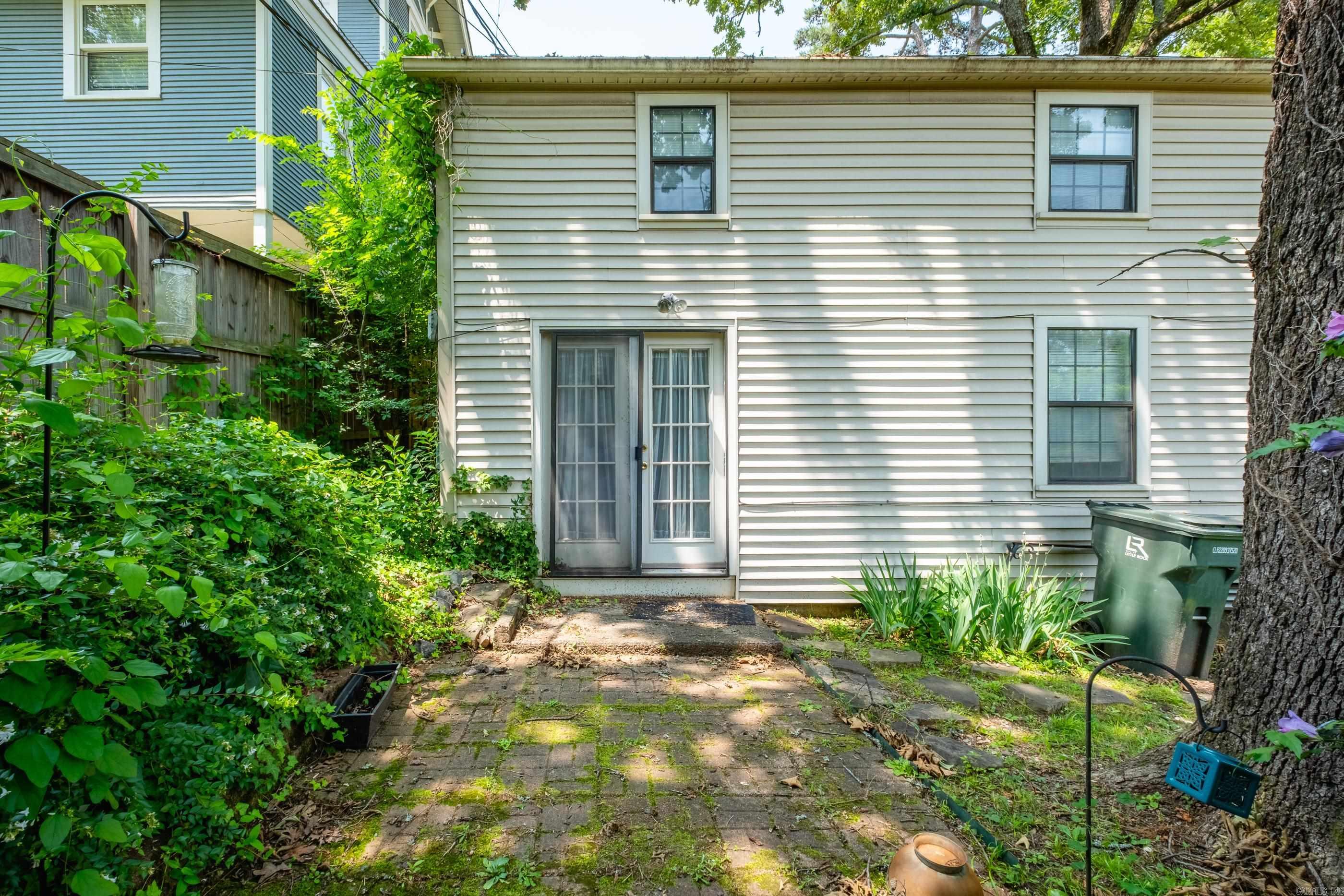 PULASKI HEIGHTS - Residential