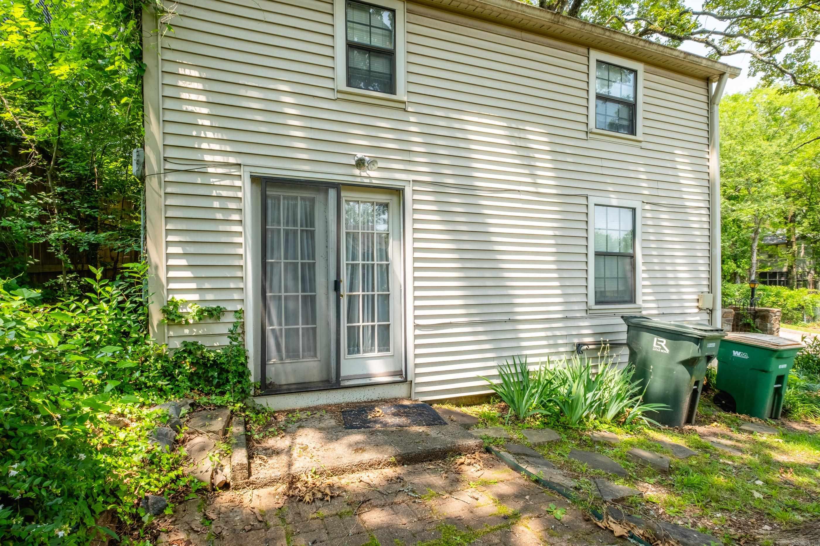 PULASKI HEIGHTS - Residential