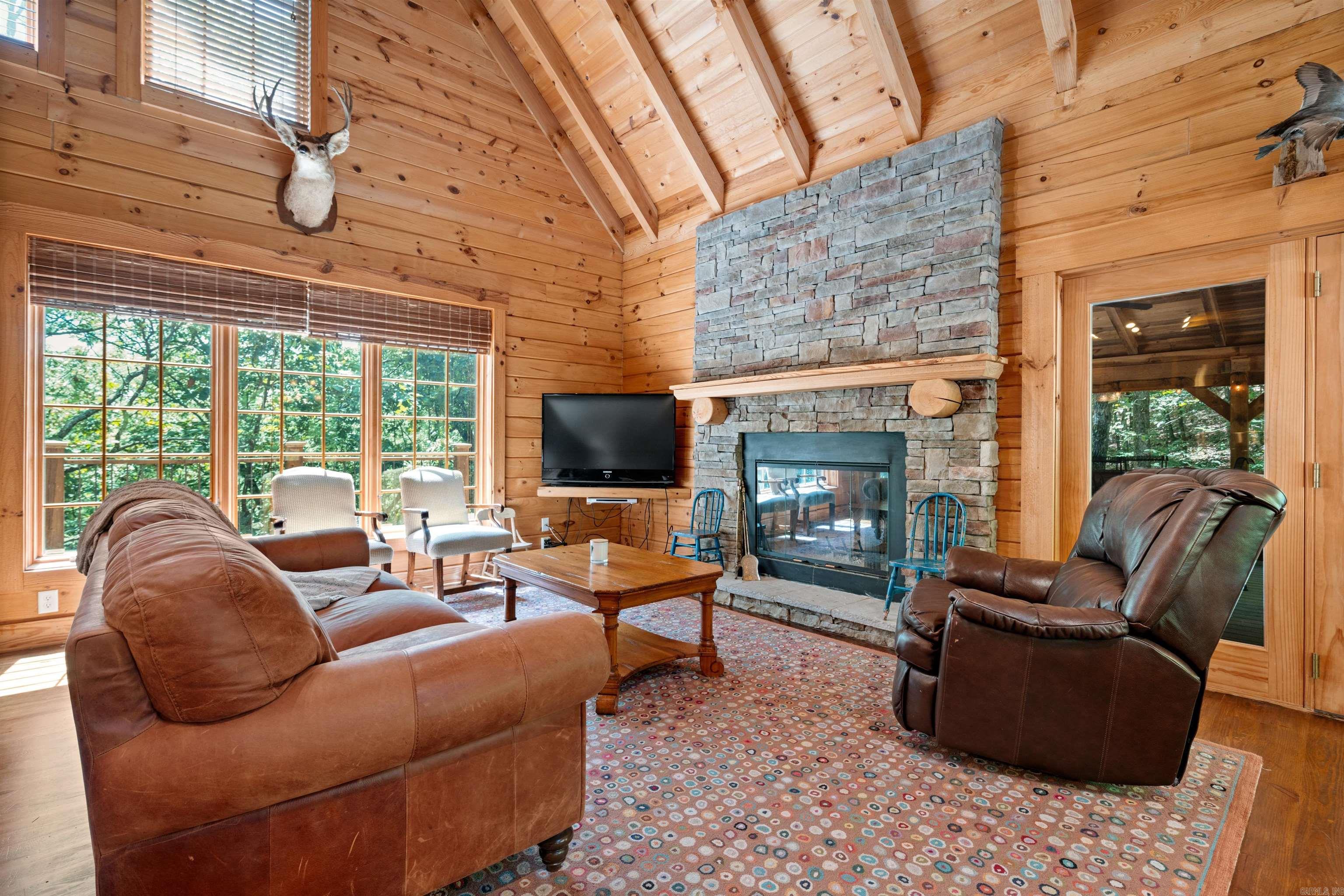 Miguel - Residential