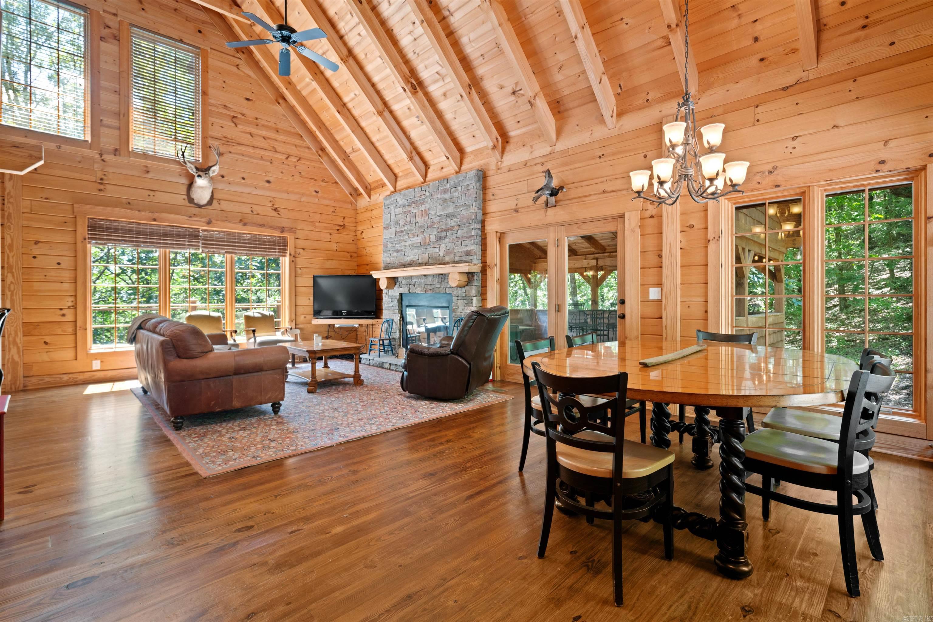 Miguel - Residential