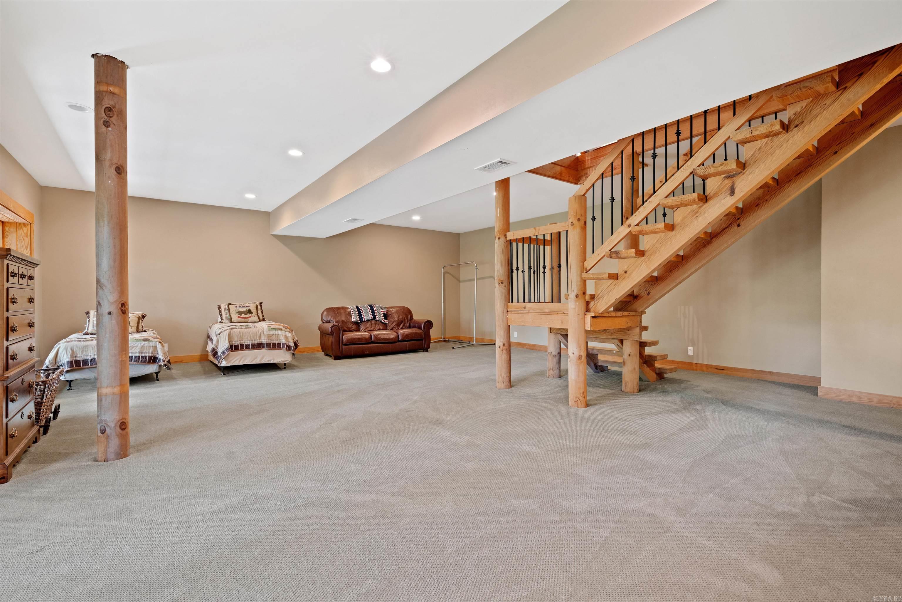 Miguel - Residential