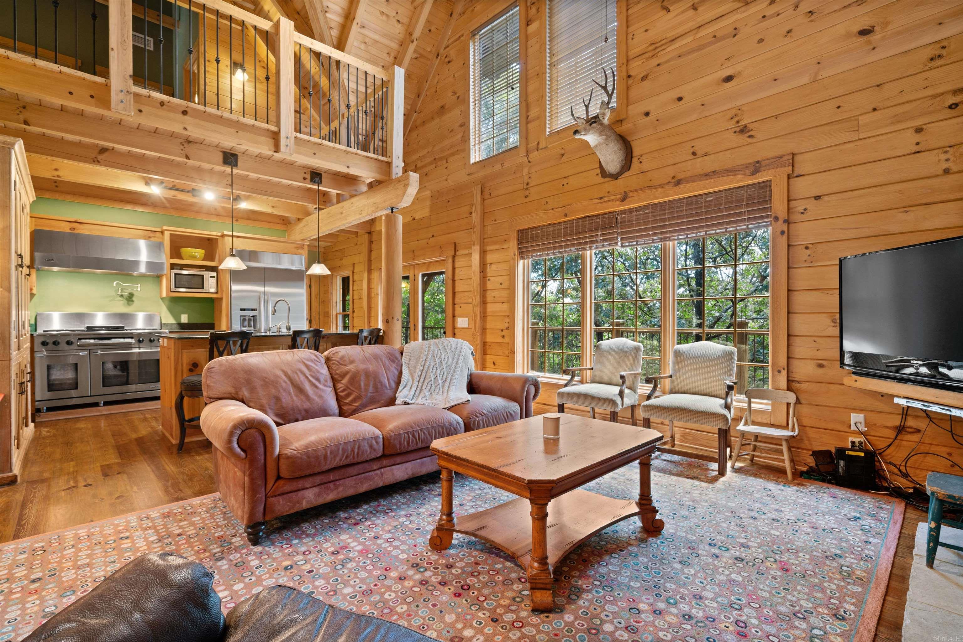 Miguel - Residential