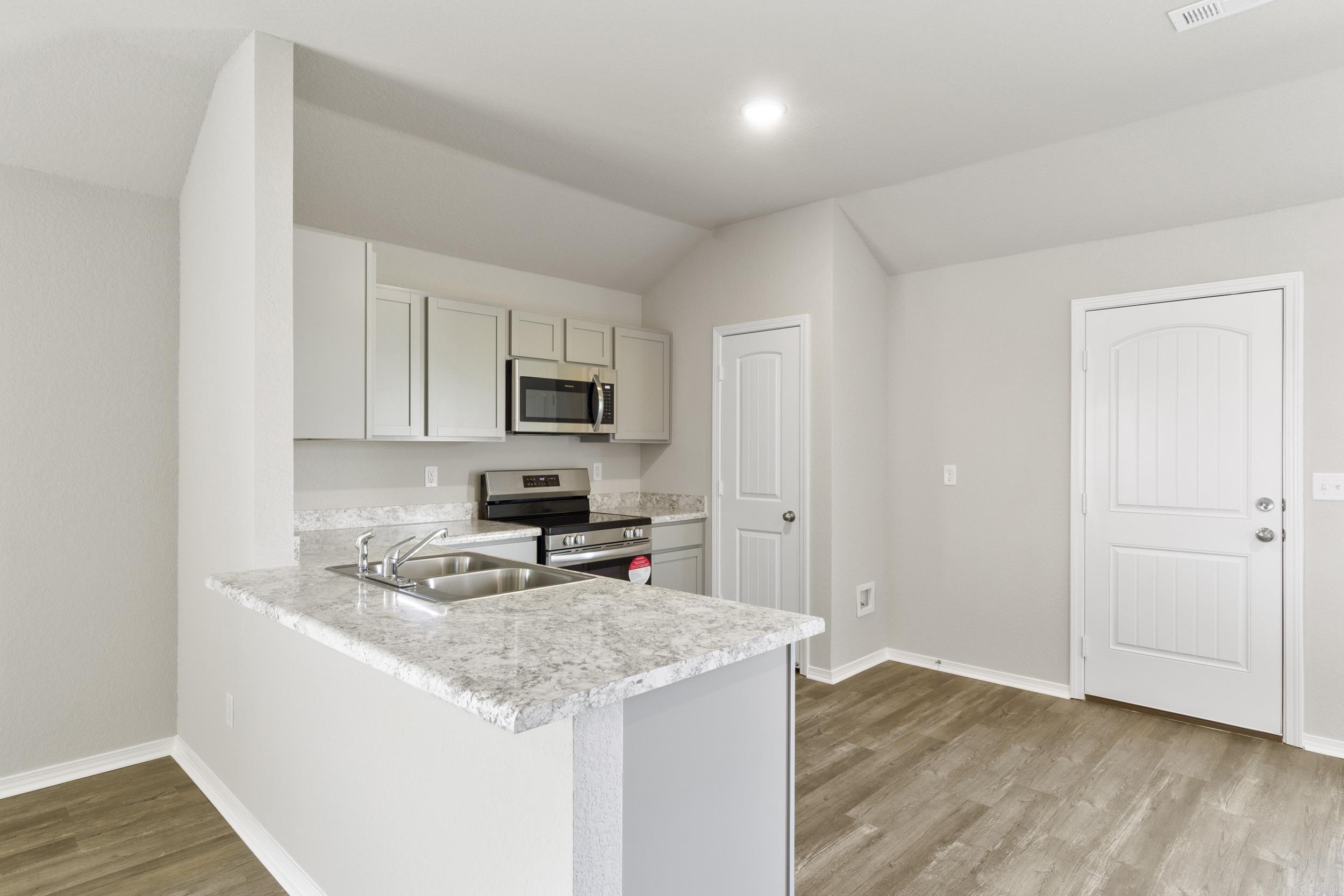 THE MEADOWS - Residential