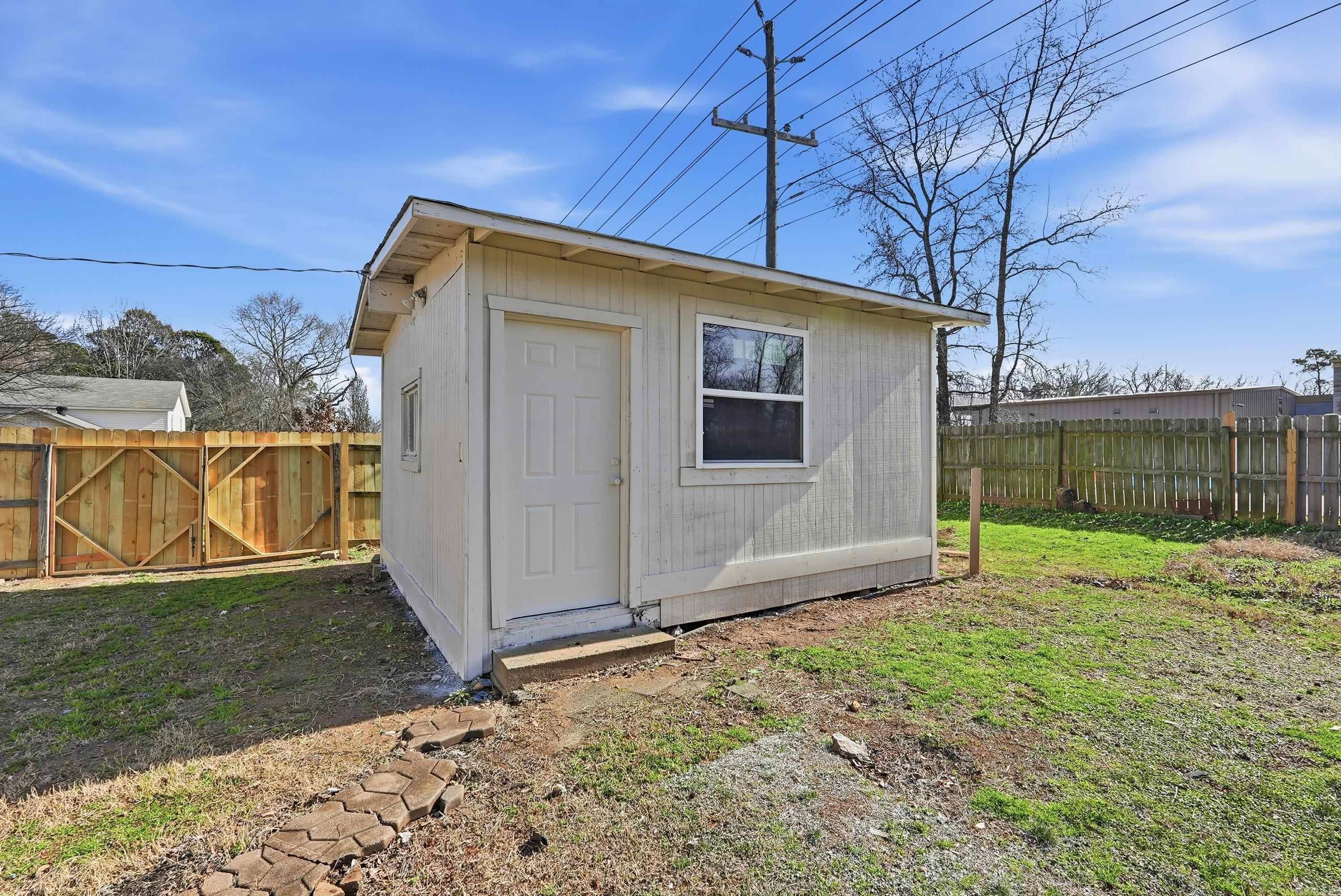 BRYANT MEADOWS - Residential