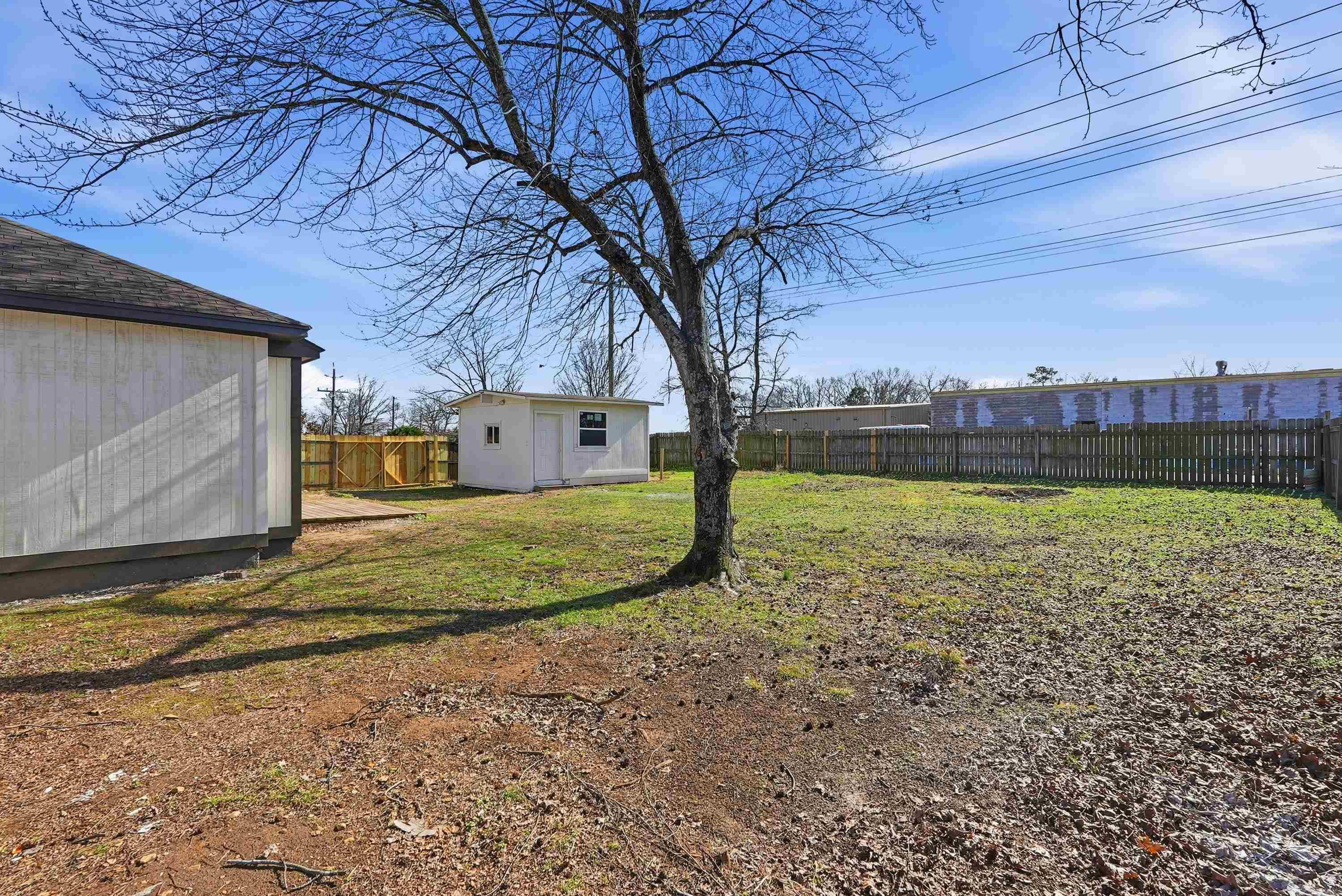 BRYANT MEADOWS - Residential