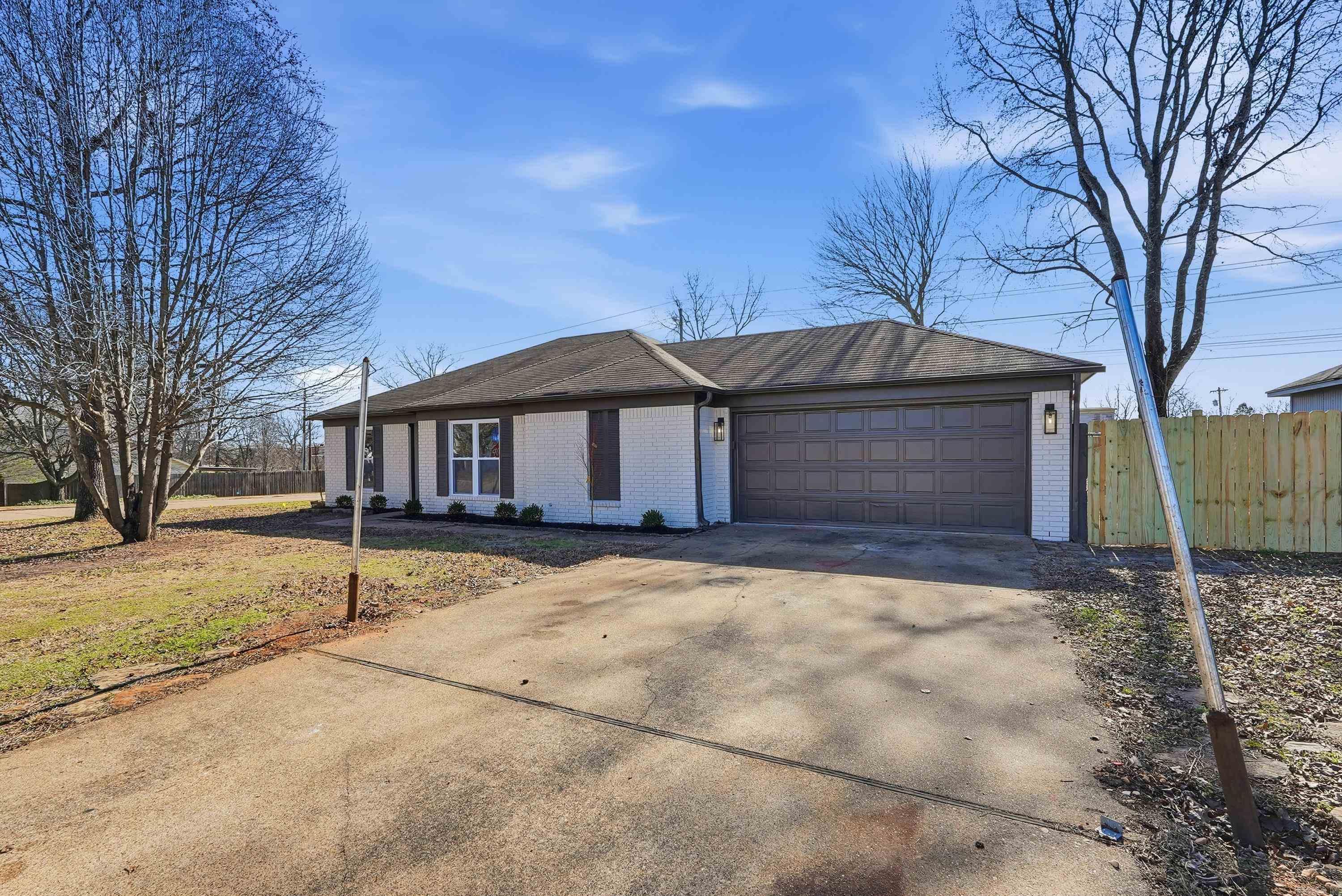 BRYANT MEADOWS - Residential