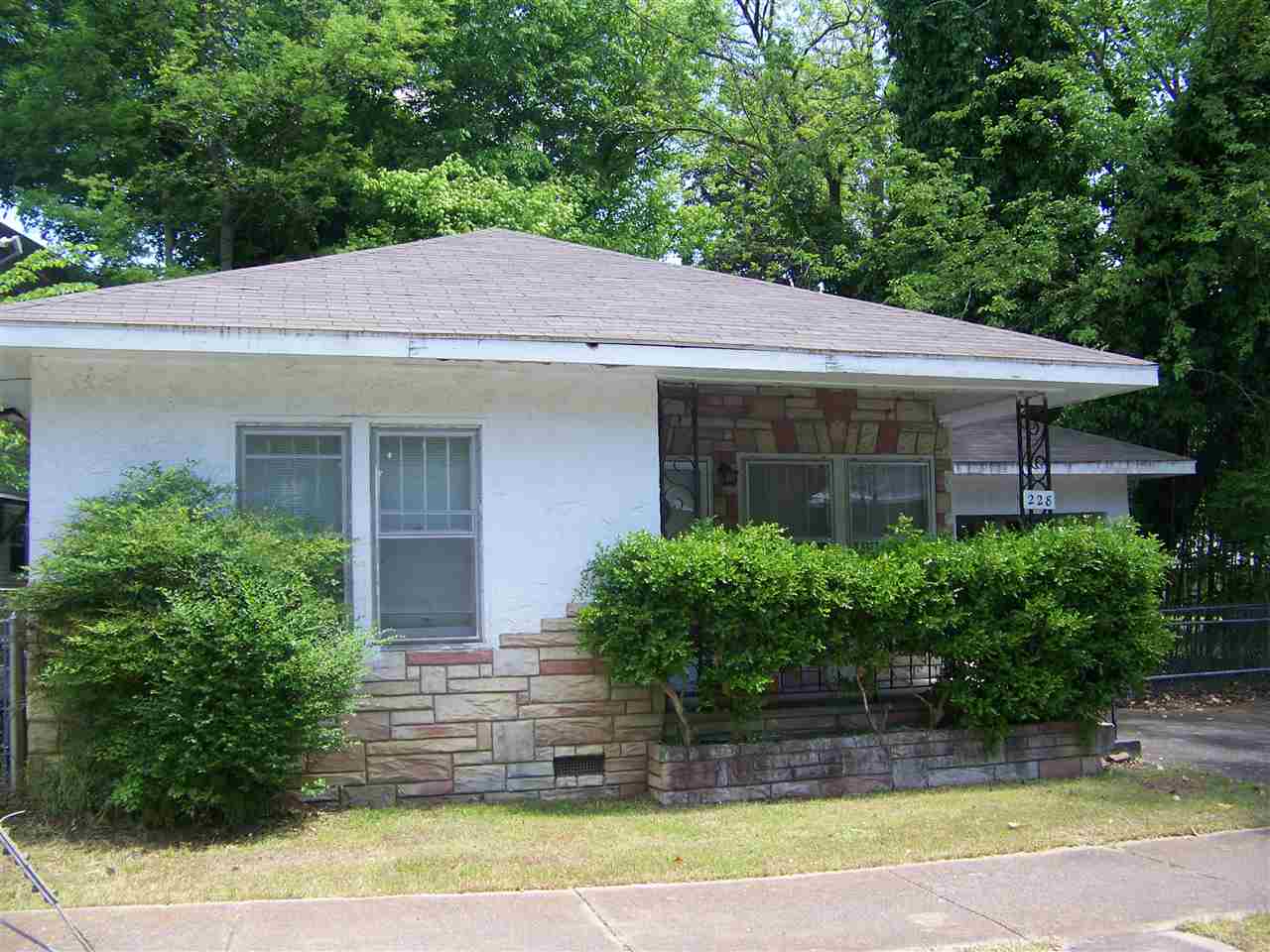 HSR BLK - Residential Income