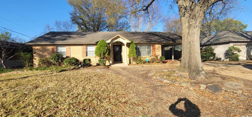 Looking for that home to settle down in and raise a family. This is it! Fresh paint and new carpet has been updated. Ready for the family. The convenience of everything West Memphis has to offer. Three bedrooms with two baths. Formal living room with a den. This is rare to find when looking for room.