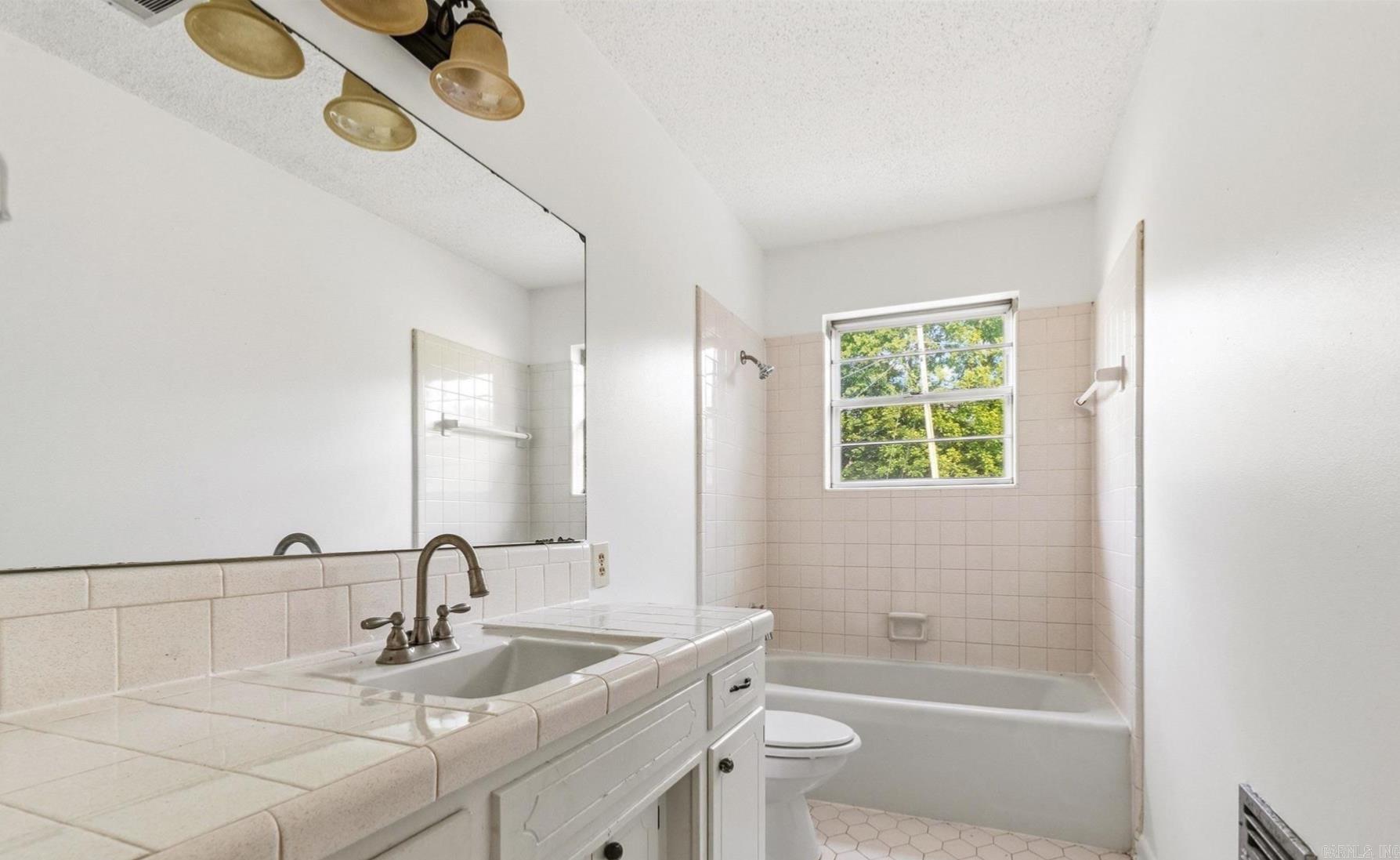 NORTH GATE - Residential