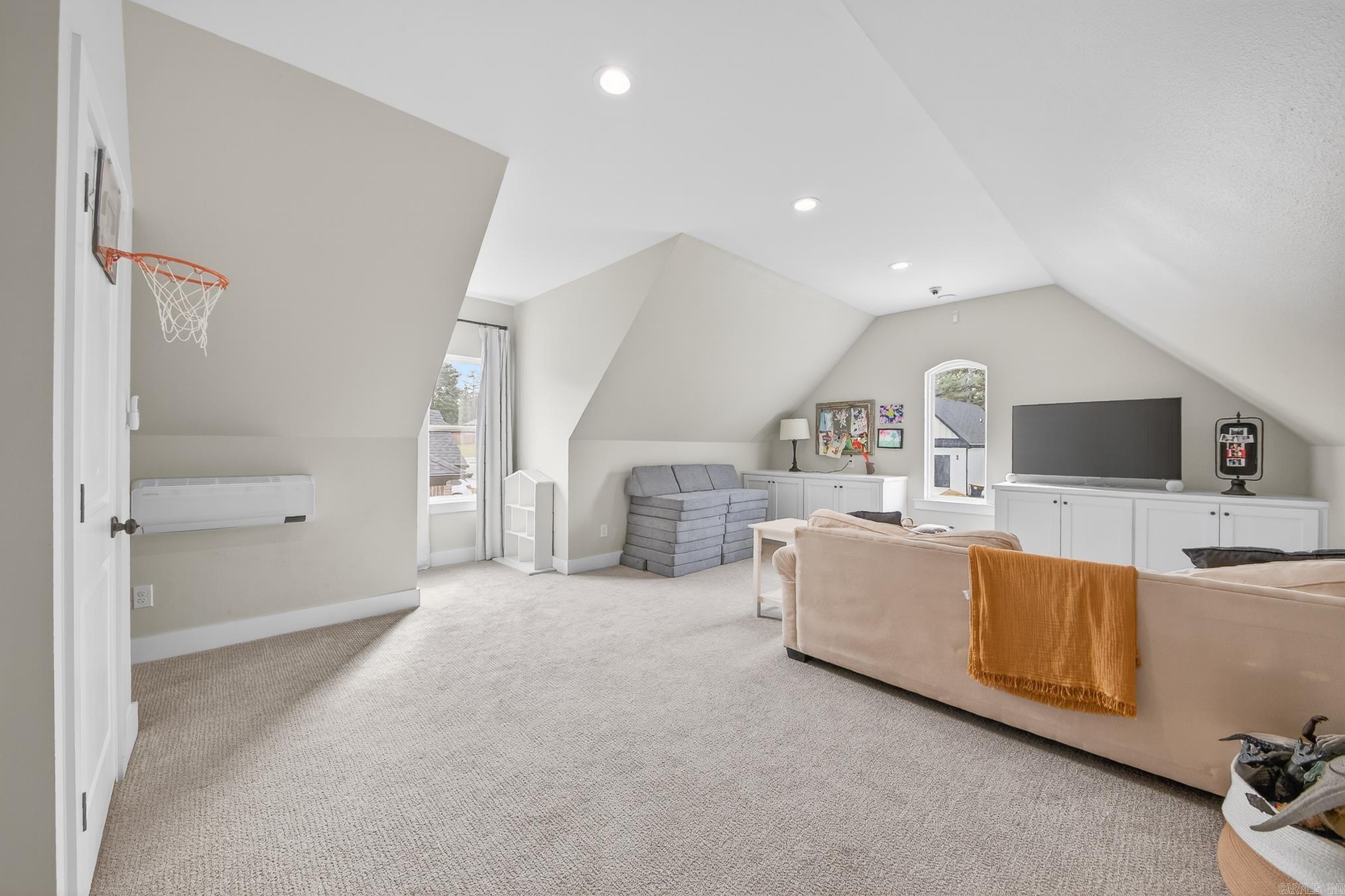 DENALI HEIGHTS - Residential