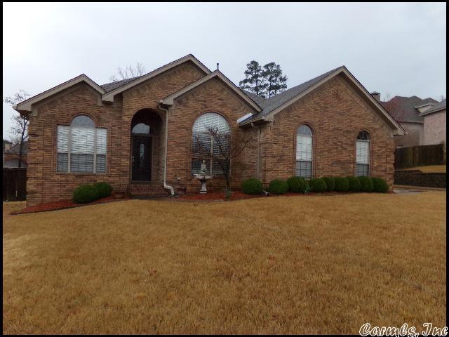*WEST LITTLE ROCK* GORGEOUS HOME IN CHALAMONT PLACE! This 4 Bedroom And 2 Bath Home Features Almost 2700 Sqft! Great Location! Formal Living And Dining Area! Large Vaulted Office! Large Family Room Off Open Kitchen With Breakfast Bar, Island And Skylight! Also Features Vaulted Sunroom With Skylights!! Includes Entertaining Deck And Large Fenced In Backyard! 2 Car Garage For Parking! PET FRIENDLY!! AVAILABLE MID TO LATE SEPTEMBER 2025!!!<a href='https://raineyrealty.com/virtualtour.php?r=YrzdNI'> Click here for a 360° Virtual Tour</a>