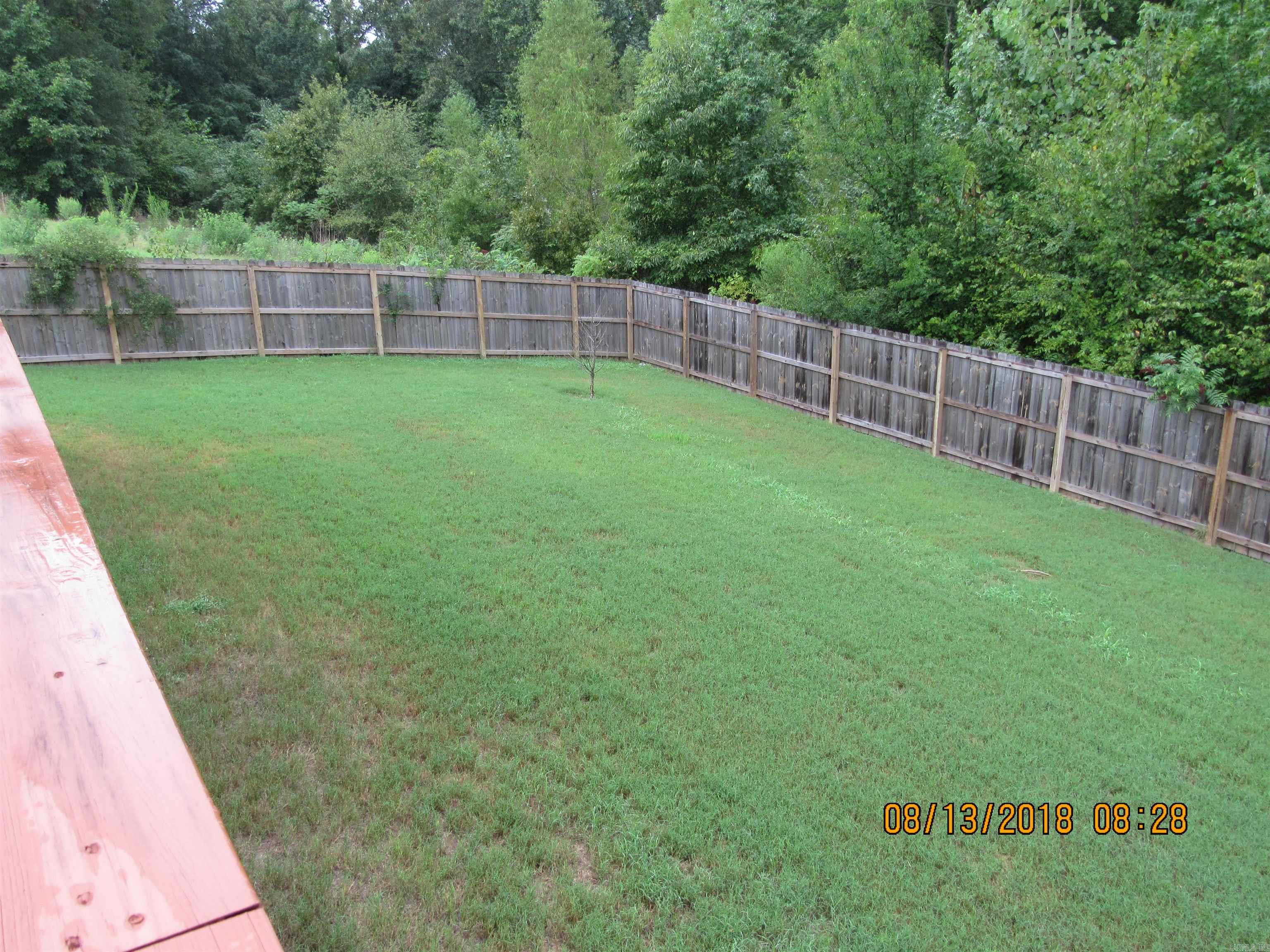 NORTH HILLS ESTATES - Residential Lease