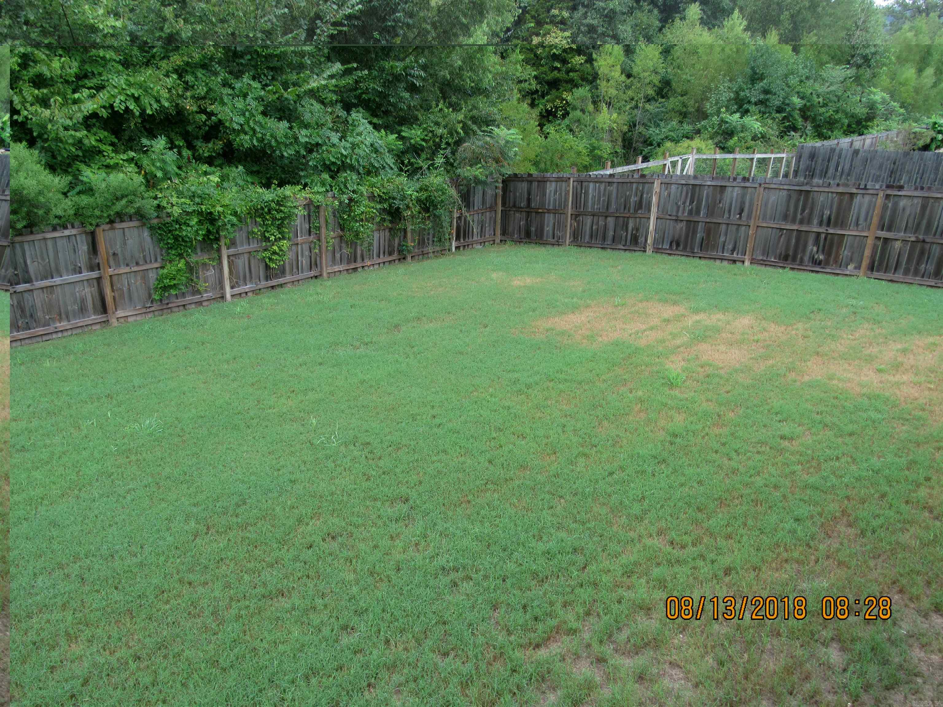 NORTH HILLS ESTATES - Residential Lease