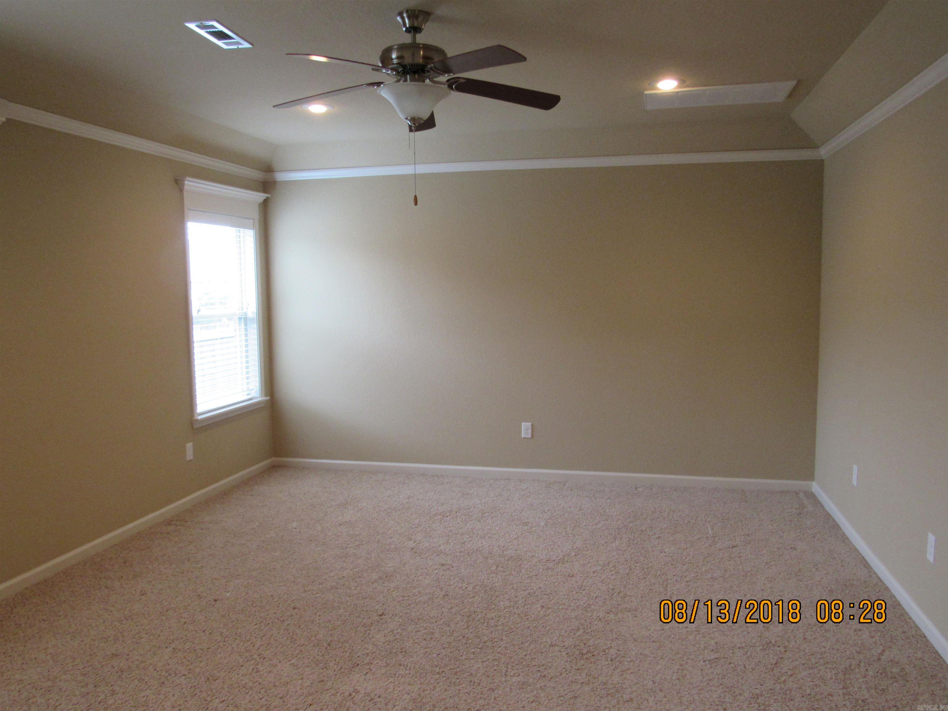 NORTH HILLS ESTATES - Residential Lease