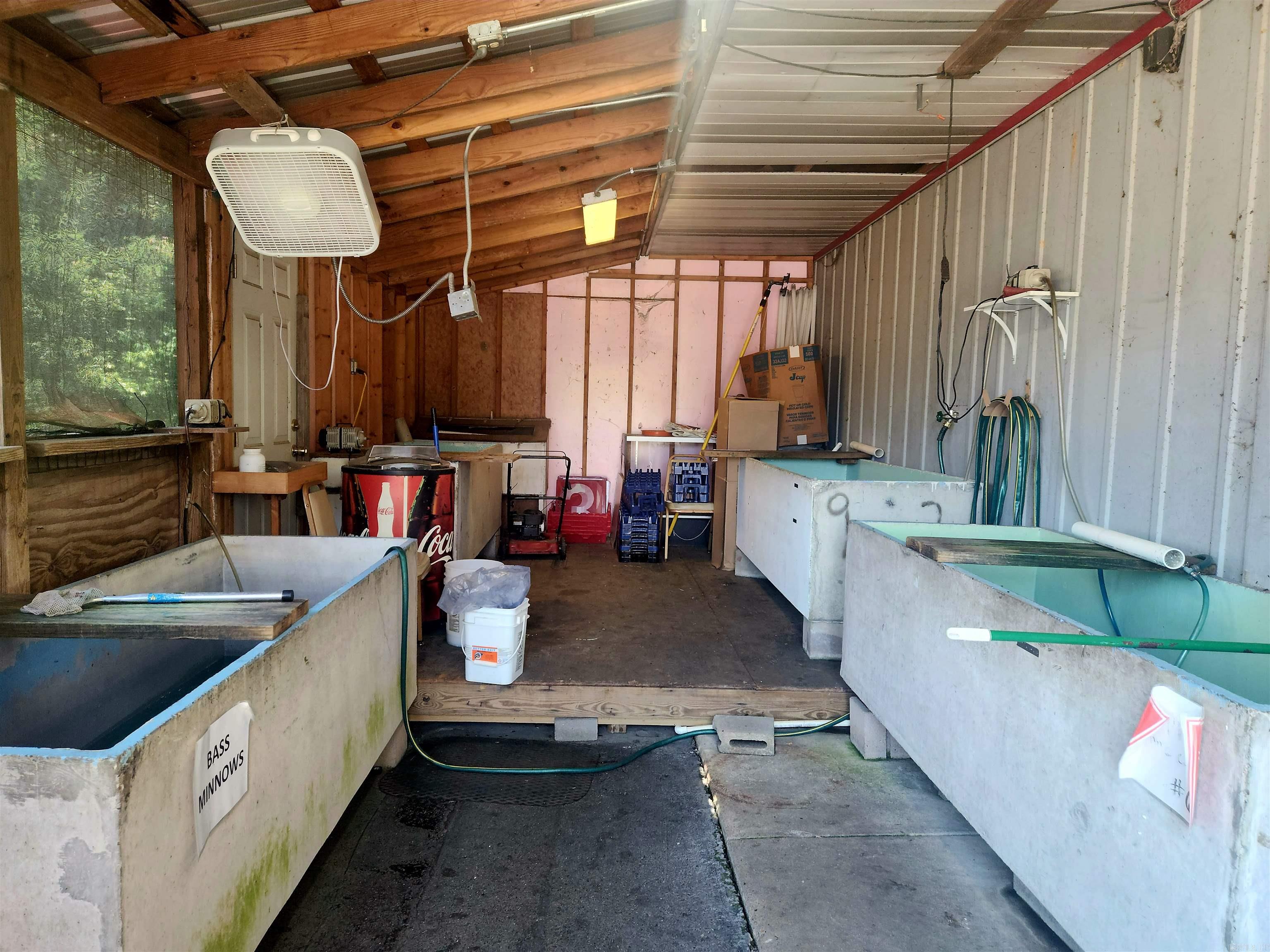 13-2-31 - Commercial Sale