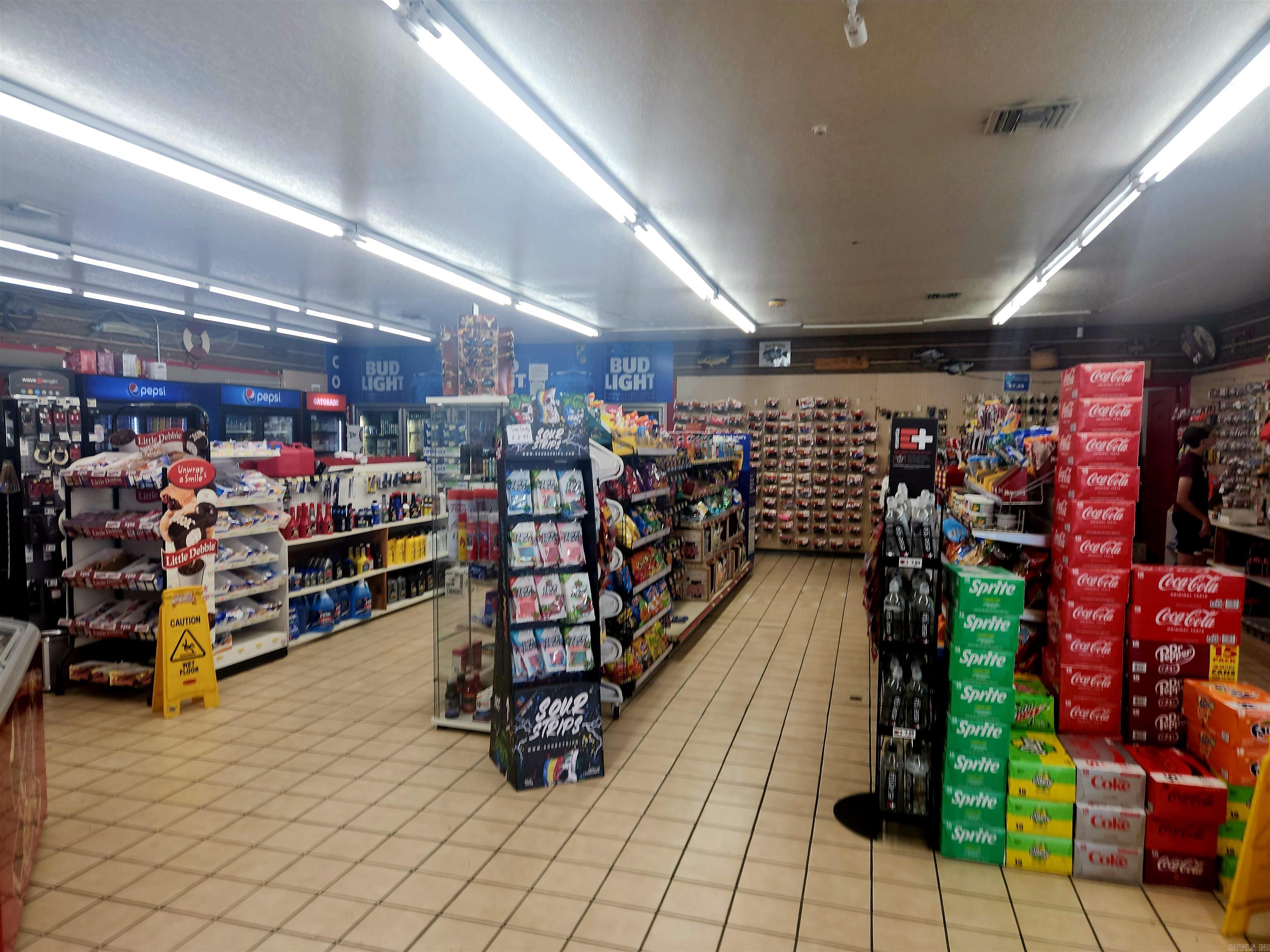 13-2-31 - Commercial Sale