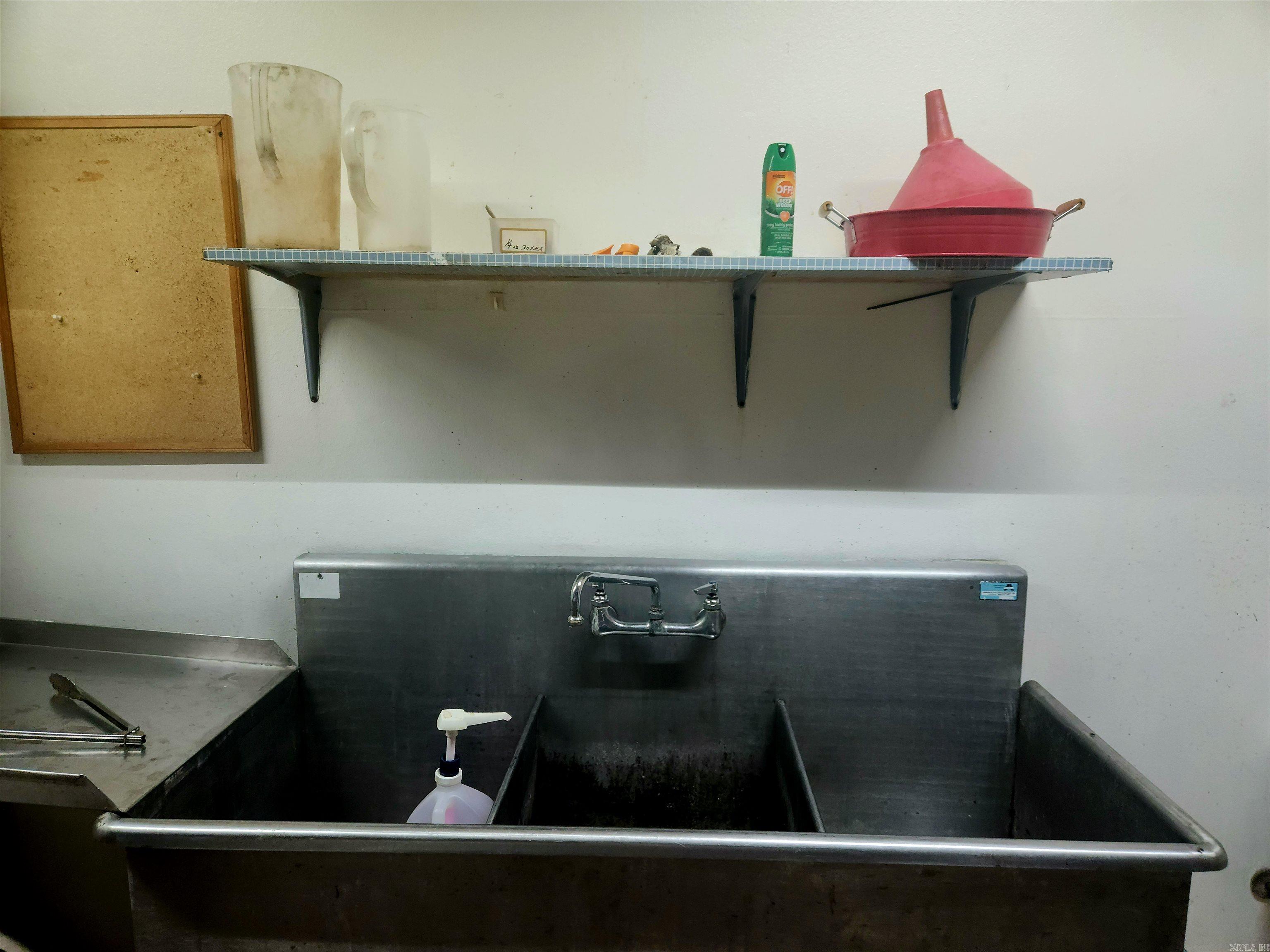 13-2-31 - Commercial Sale