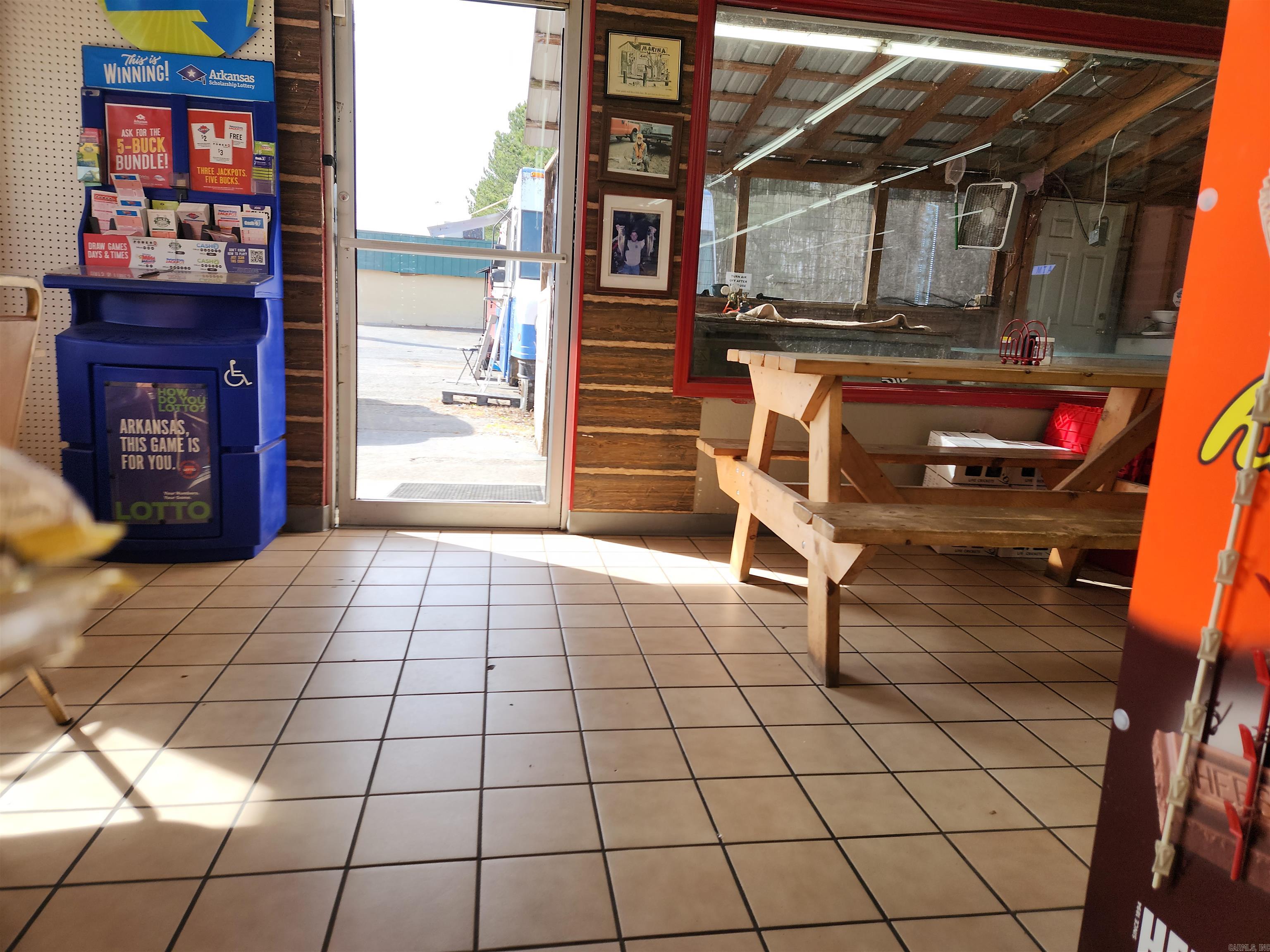 13-2-31 - Commercial Sale