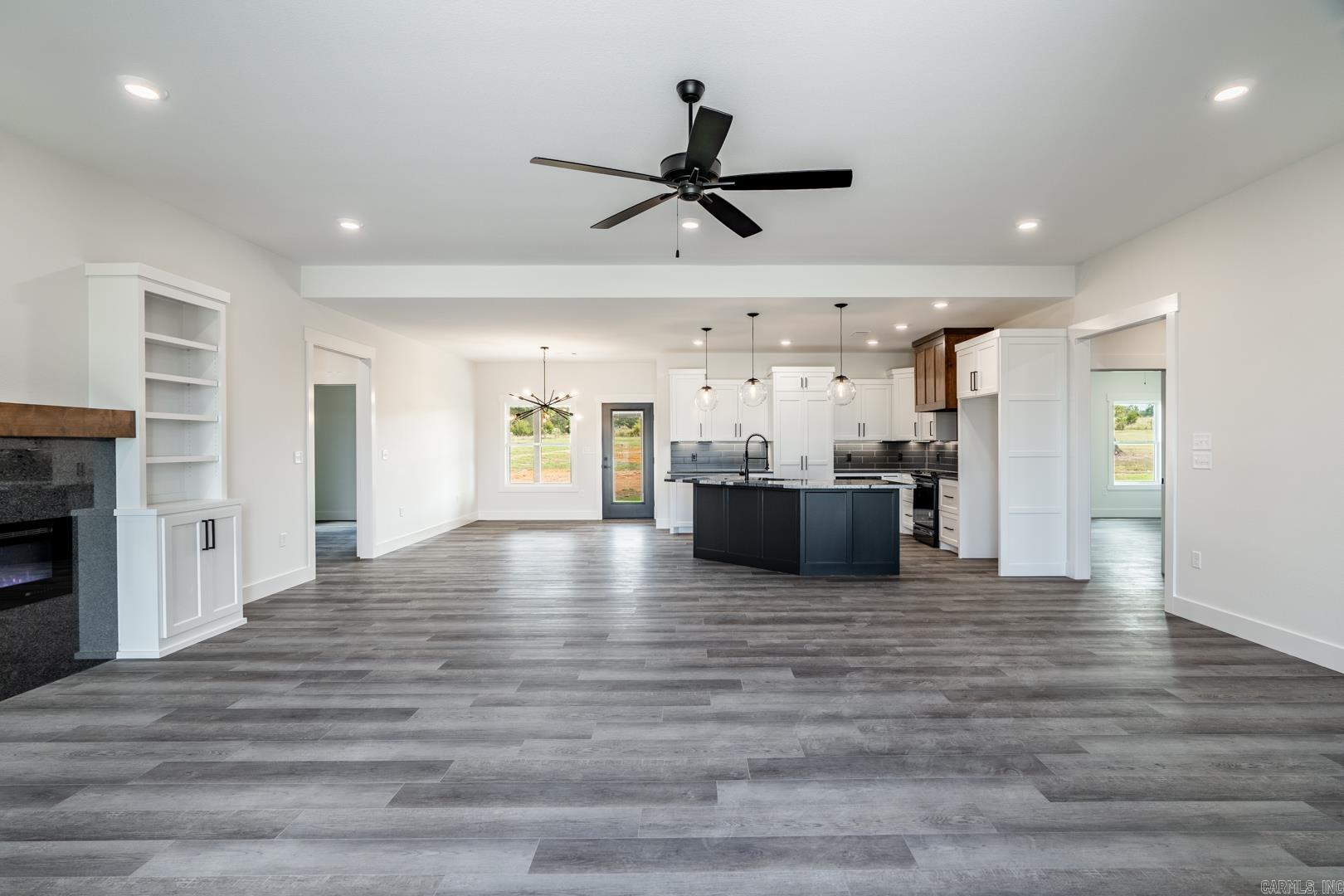 REPUBLICAN VALLEY ESTATES - Residential