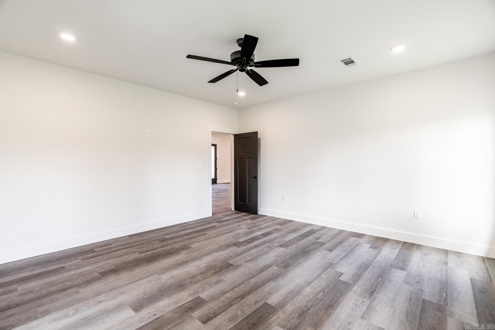 REPUBLICAN VALLEY ESTATES - Residential